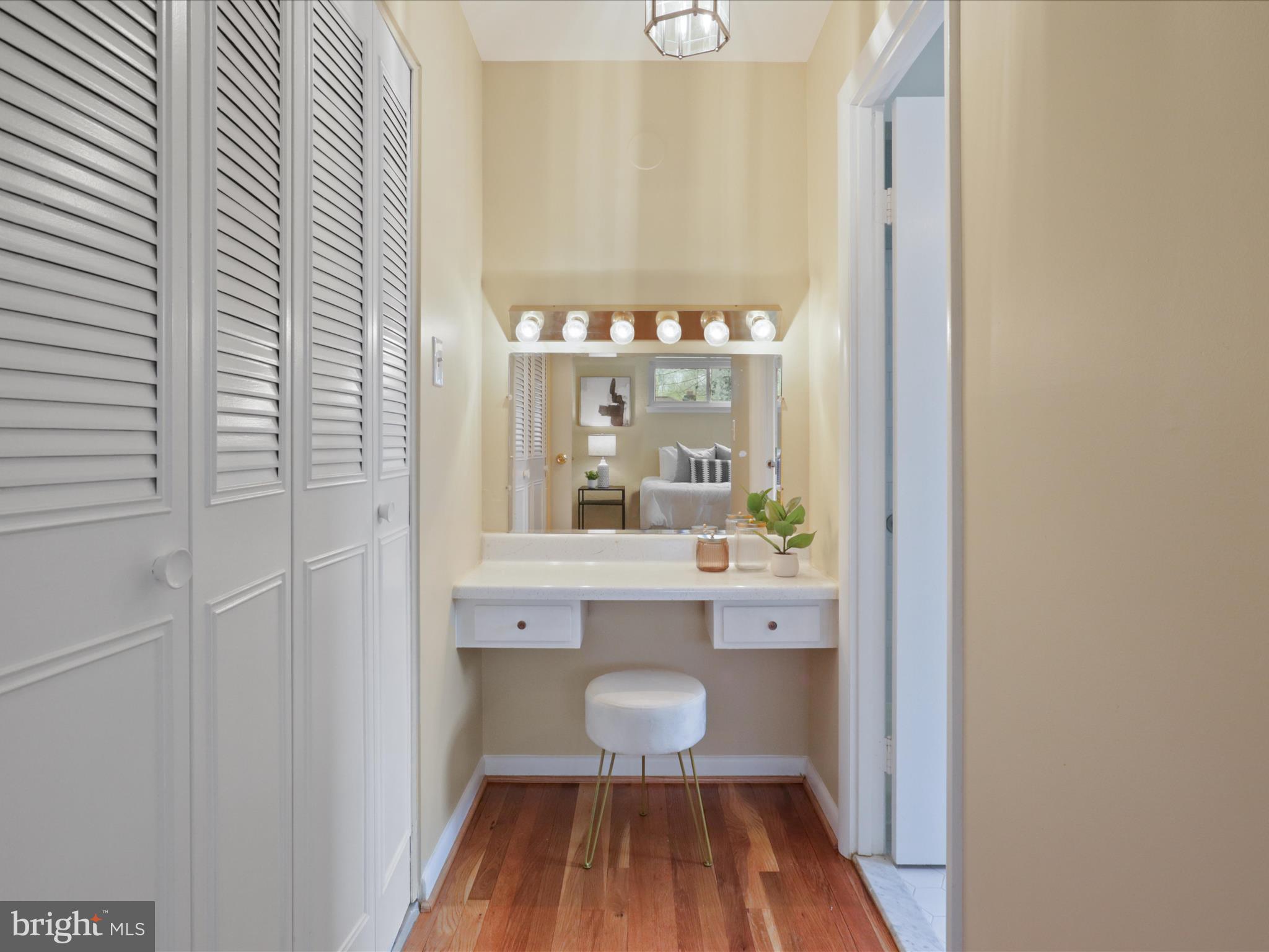 BEL PRE WOODS - Residential