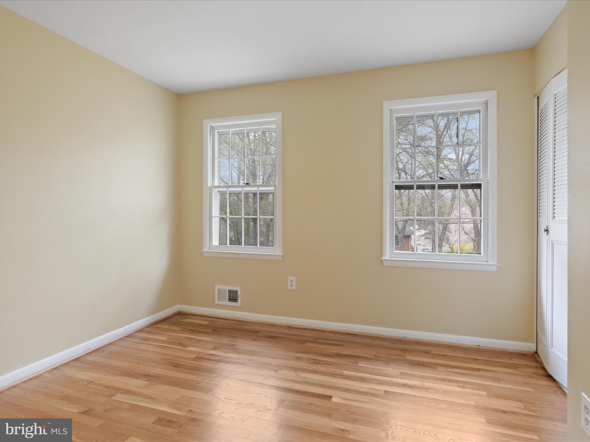 BEL PRE WOODS - Residential