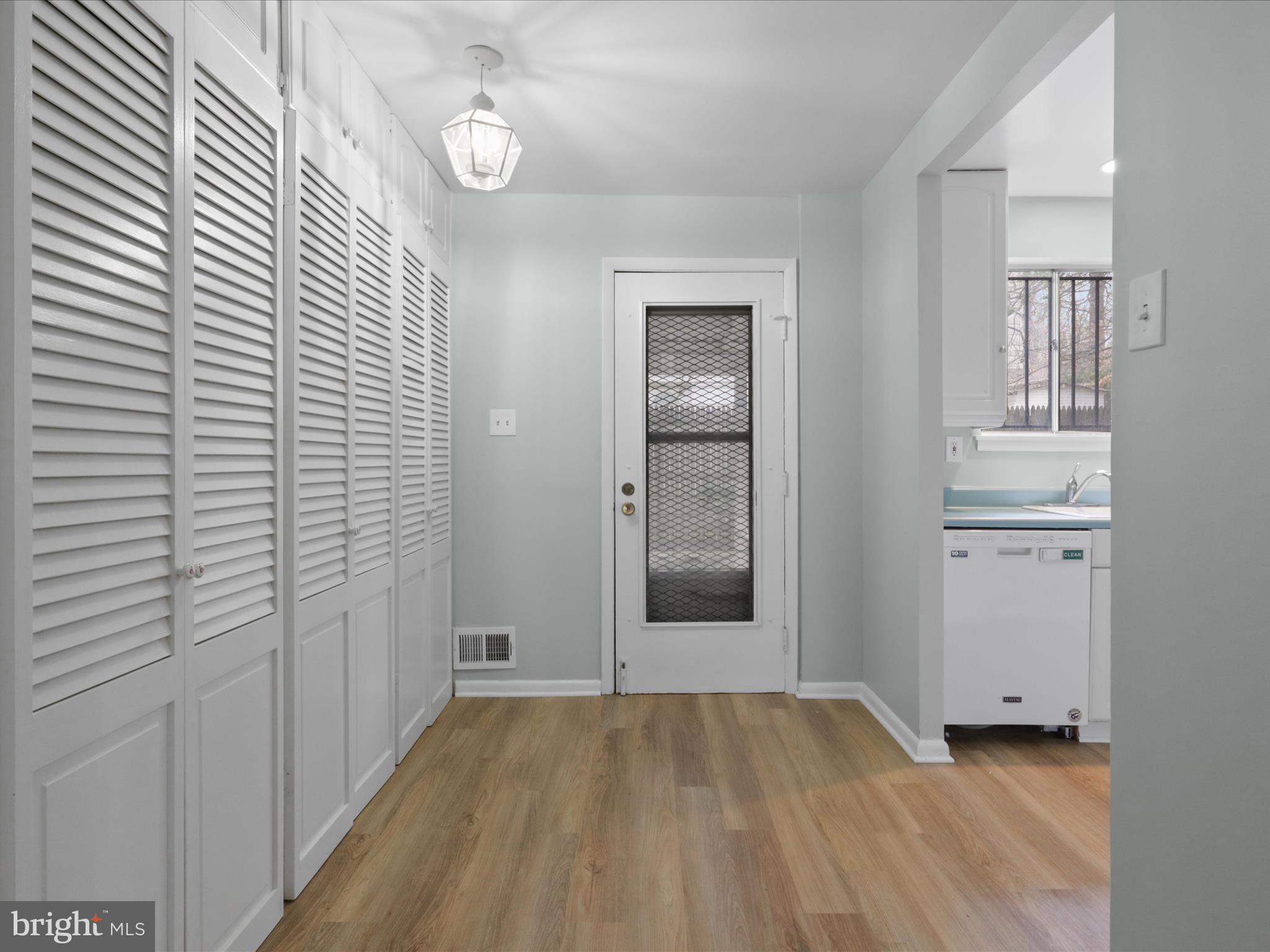 BEL PRE WOODS - Residential