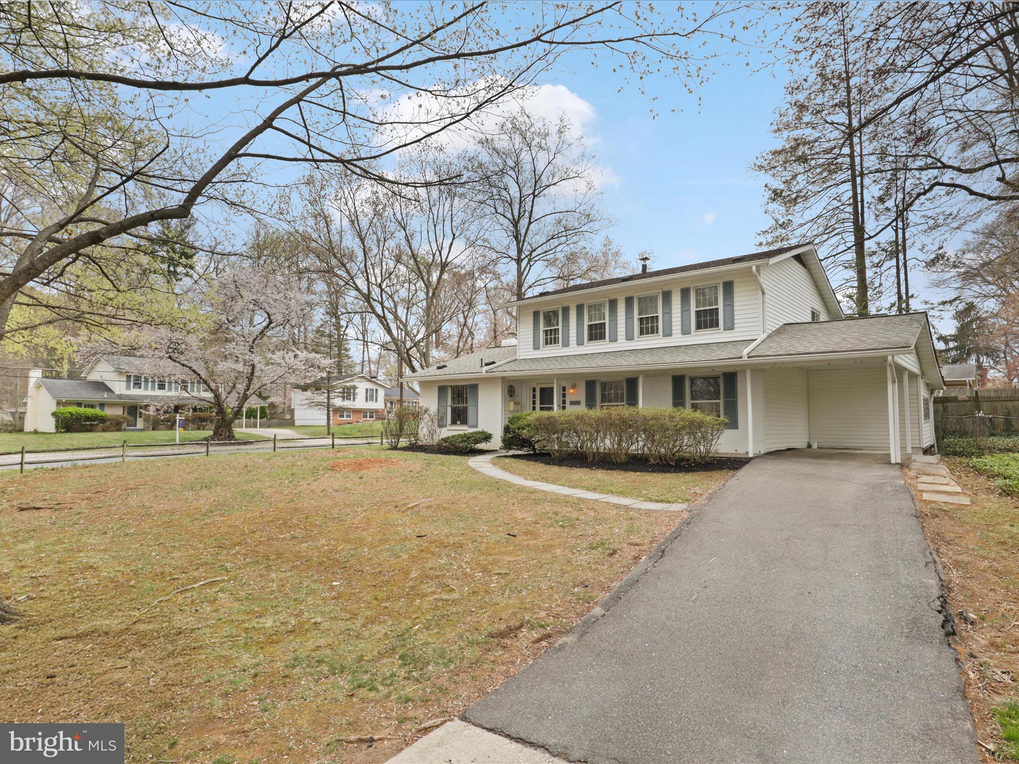 BEL PRE WOODS - Residential