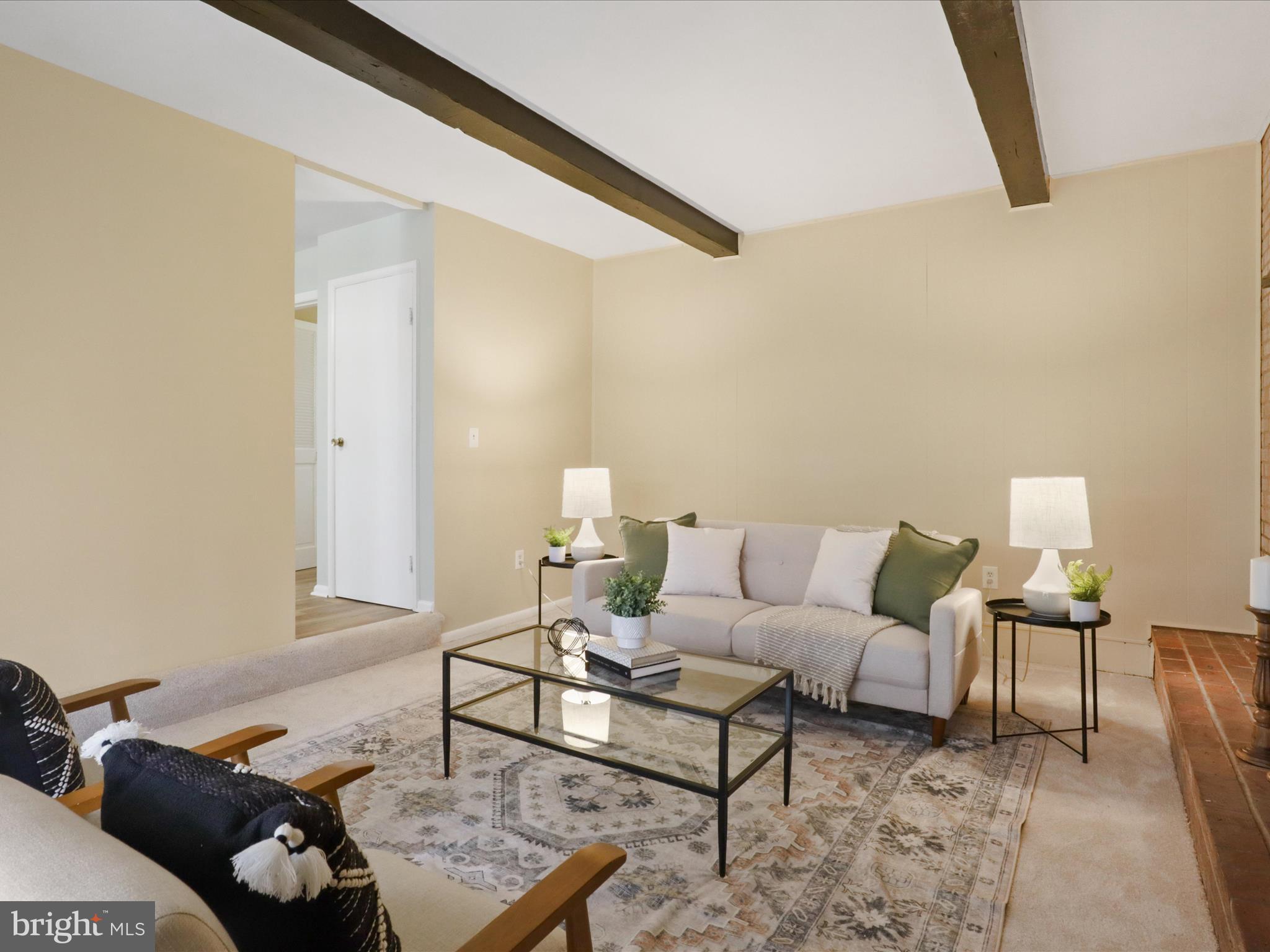 BEL PRE WOODS - Residential