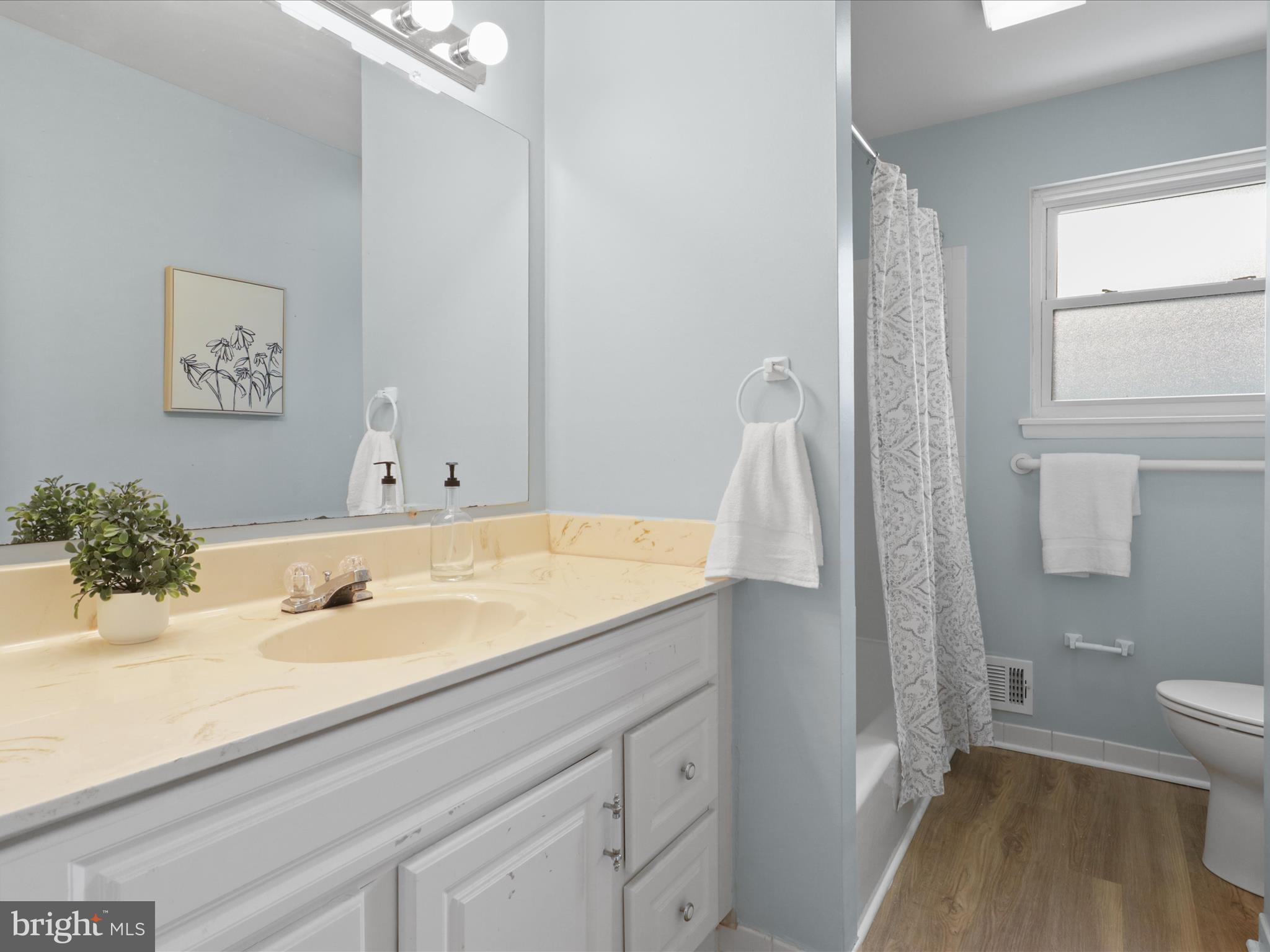 BEL PRE WOODS - Residential