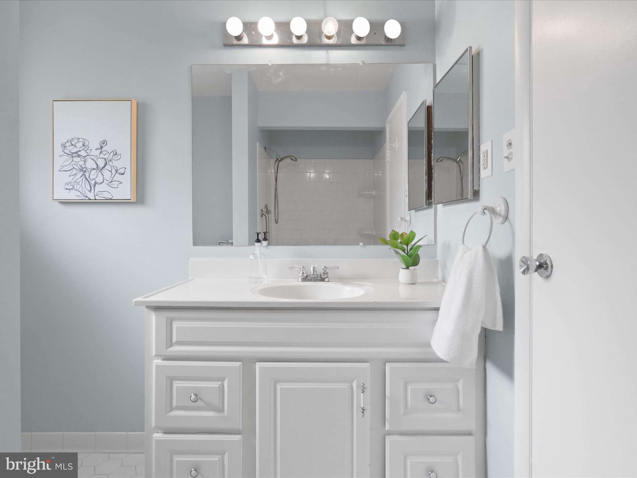 BEL PRE WOODS - Residential