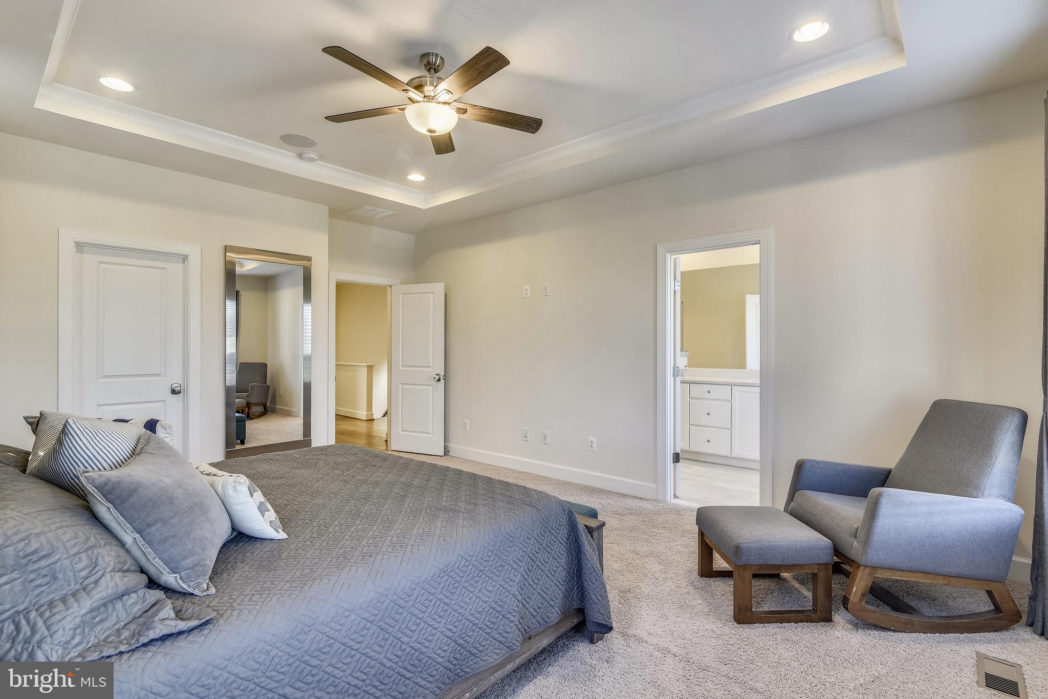 ONE LOUDOUN - Residential