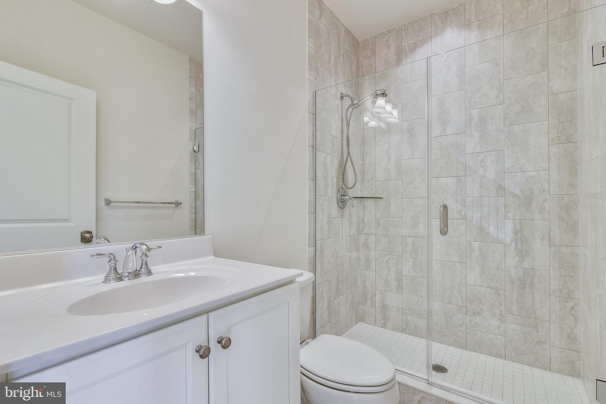 ONE LOUDOUN - Residential