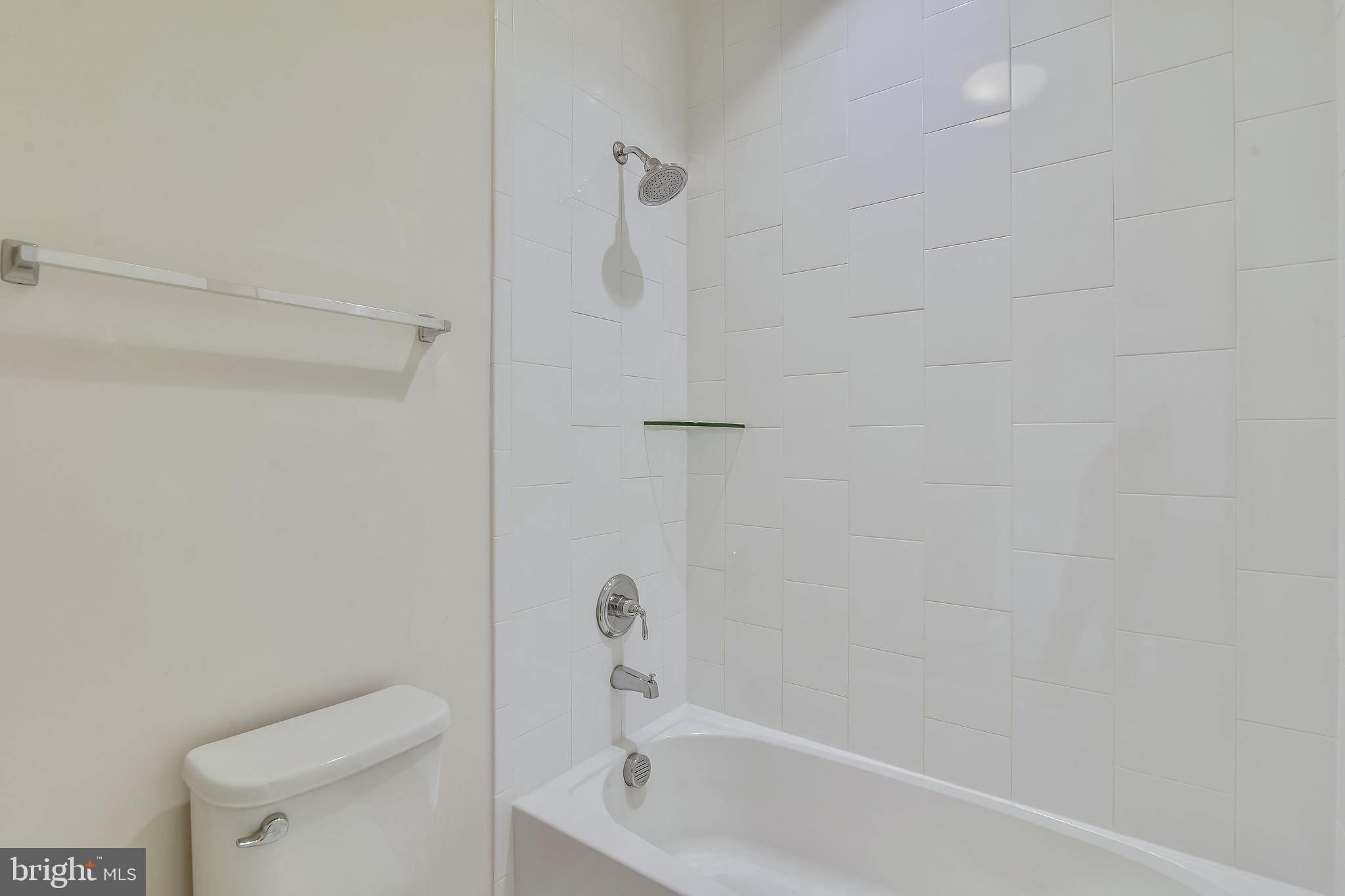 ONE LOUDOUN - Residential