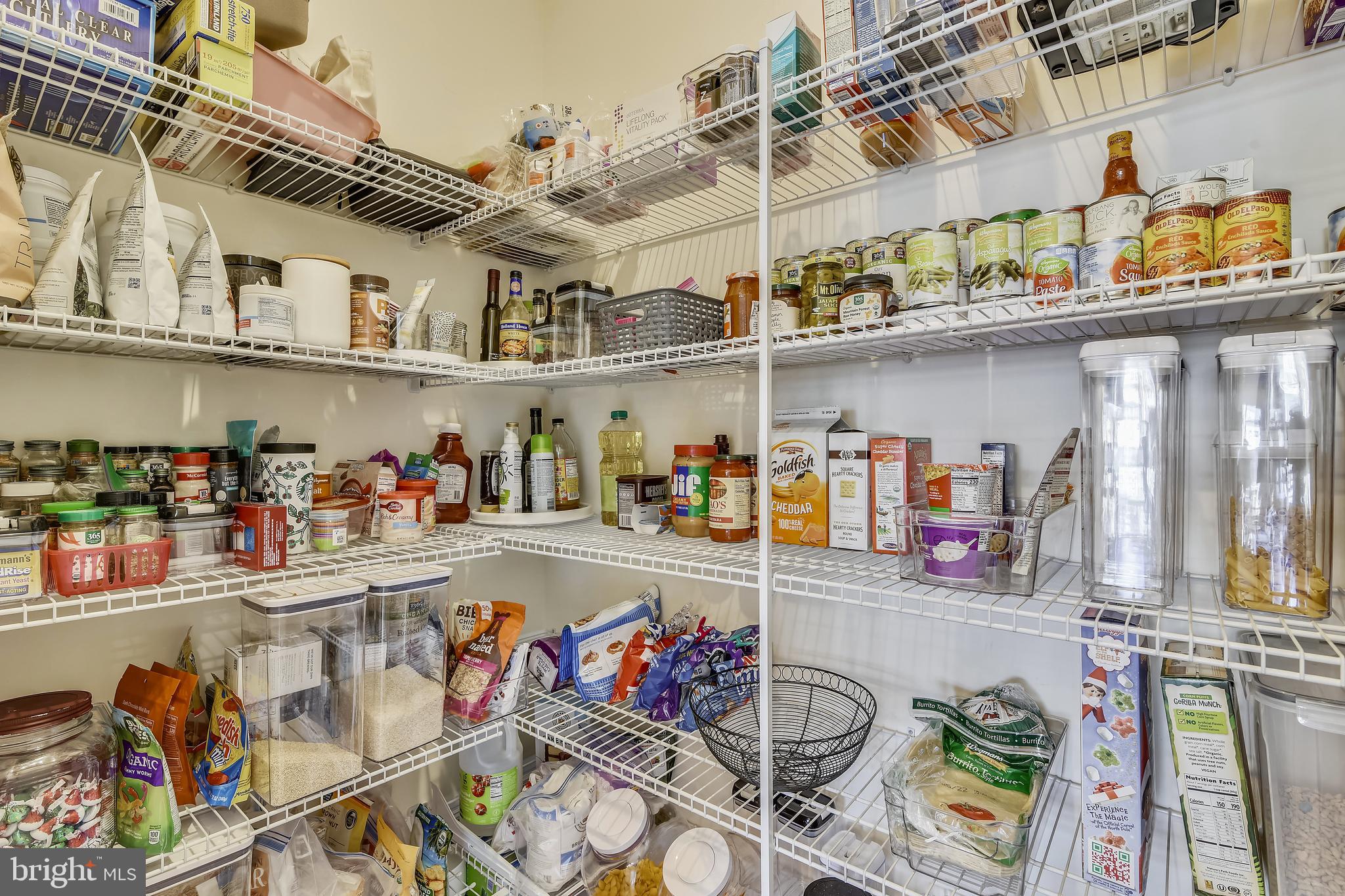 ONE LOUDOUN - Residential