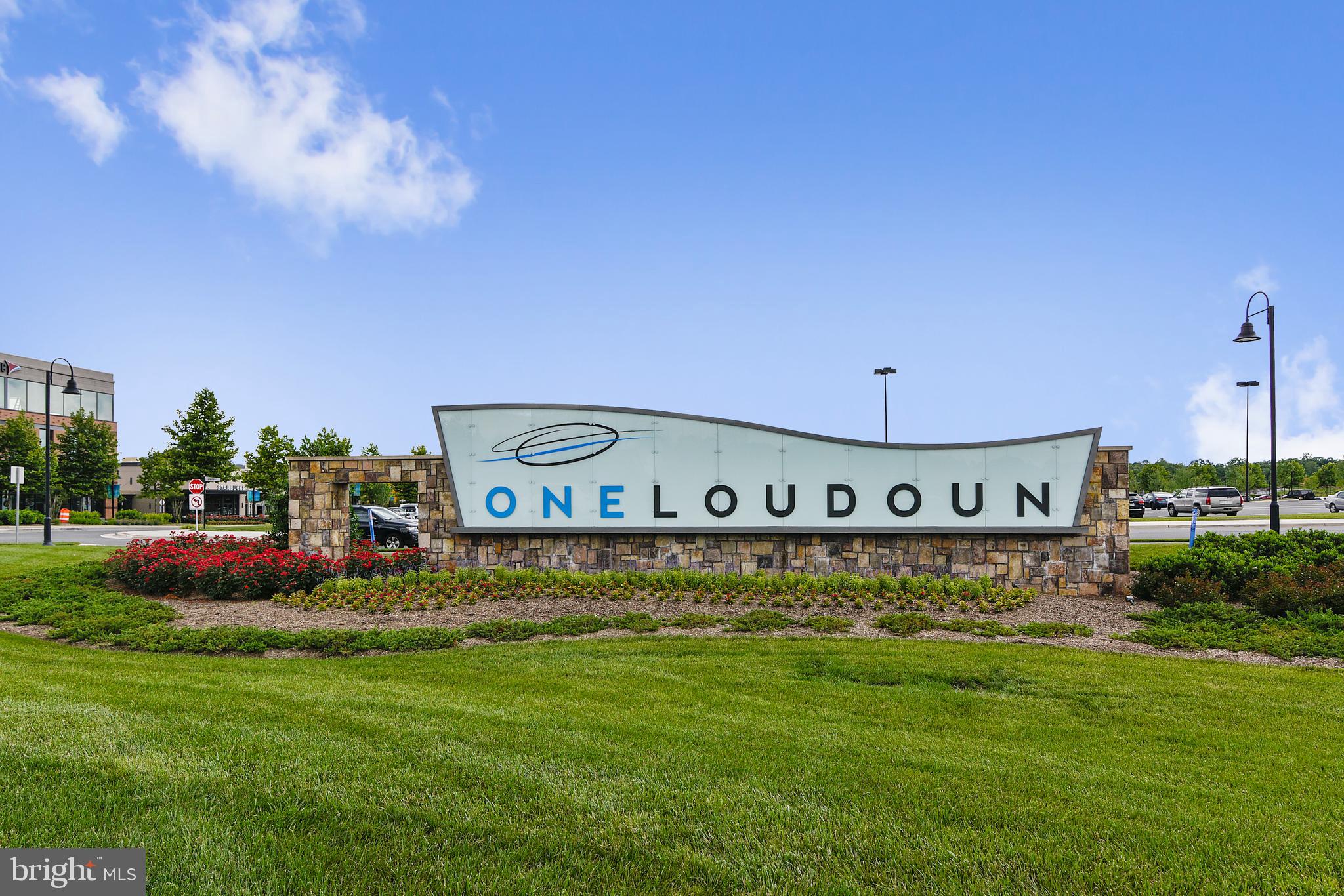 ONE LOUDOUN - Residential