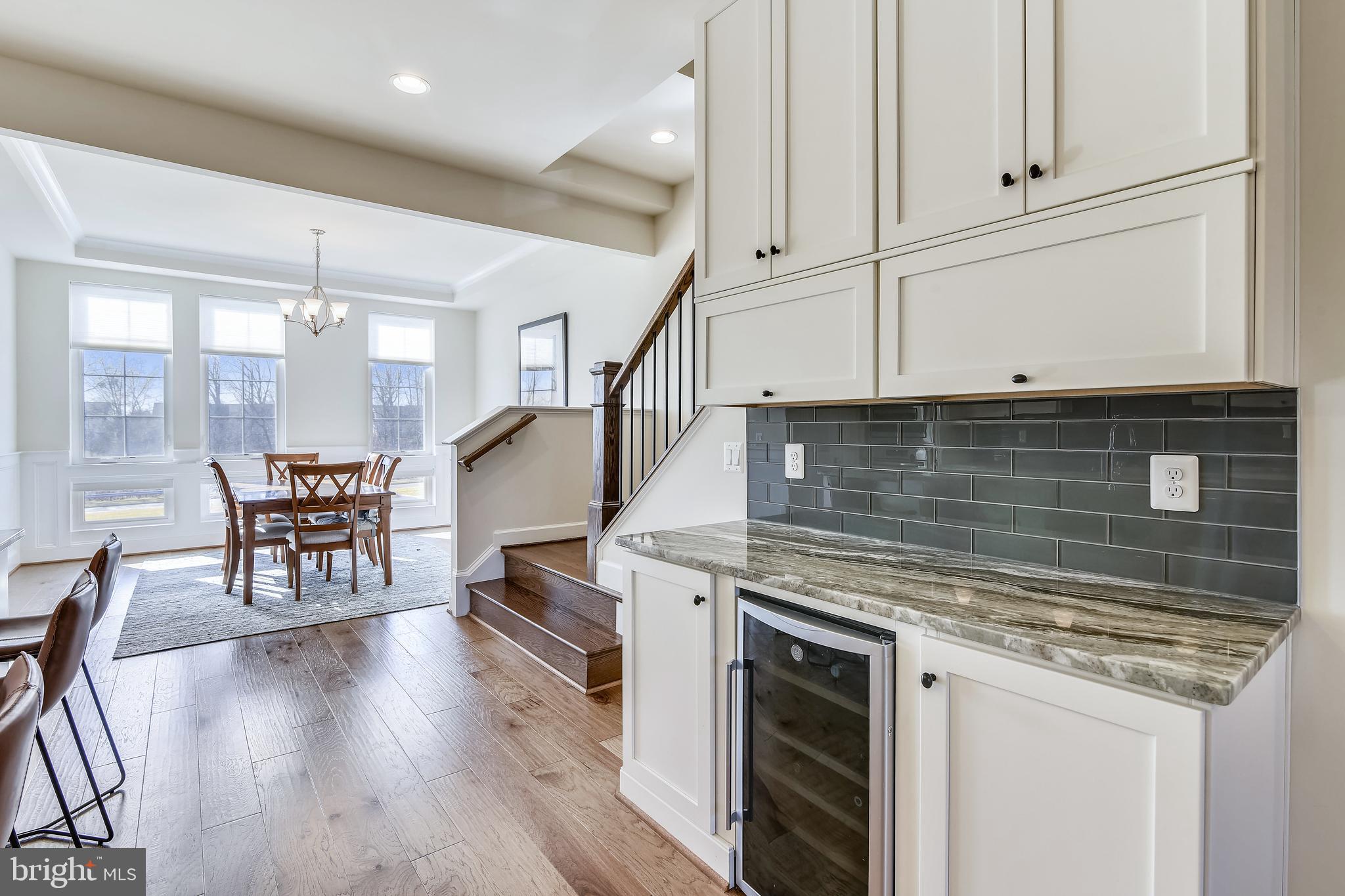 ONE LOUDOUN - Residential