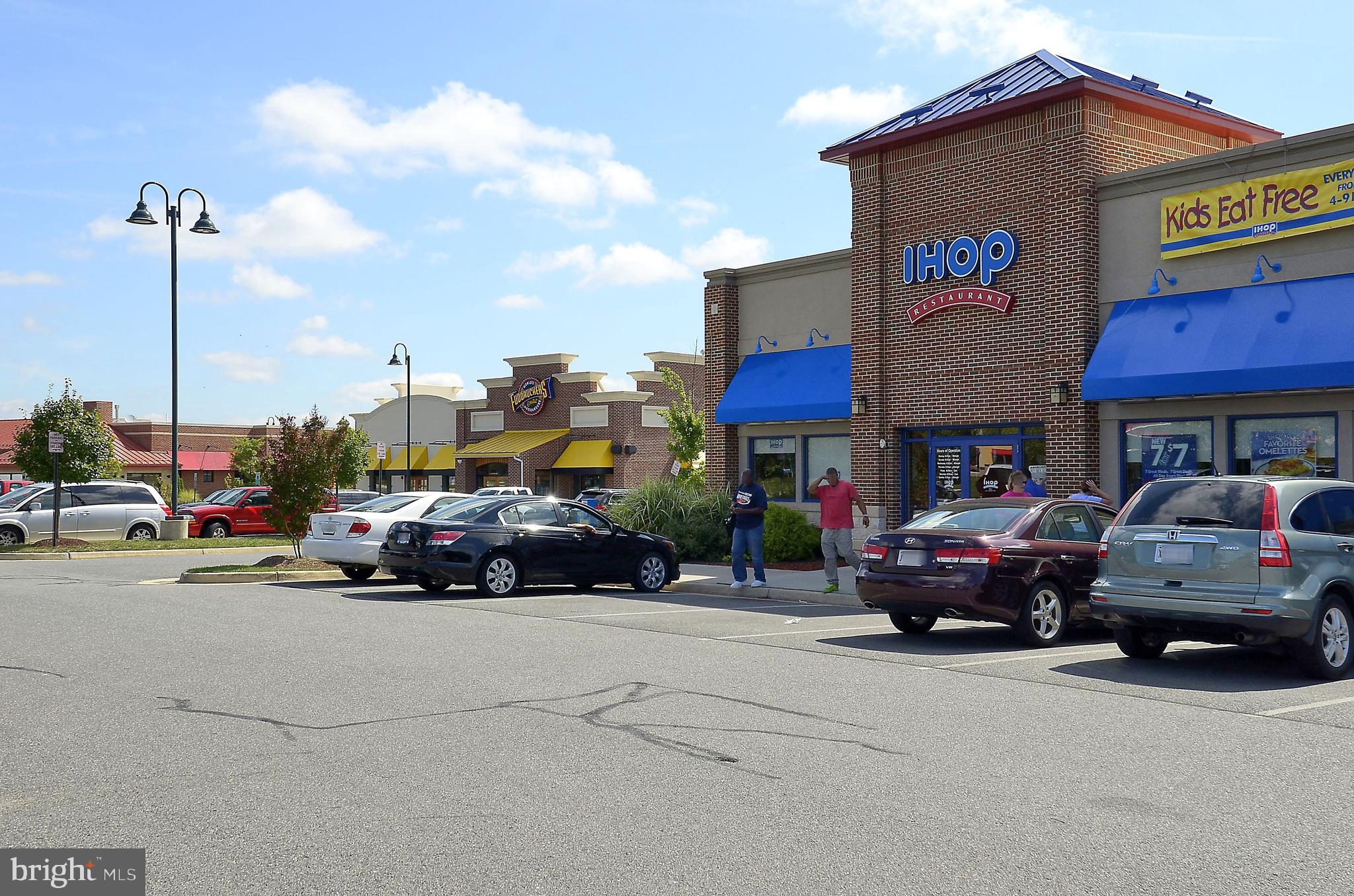 ONE LOUDOUN - Residential