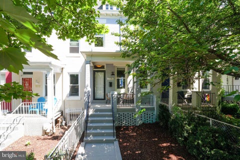Photo of 775 Hobart Place NW, WASHINGTON, DC 20001 (MLS # DCDC2261212)