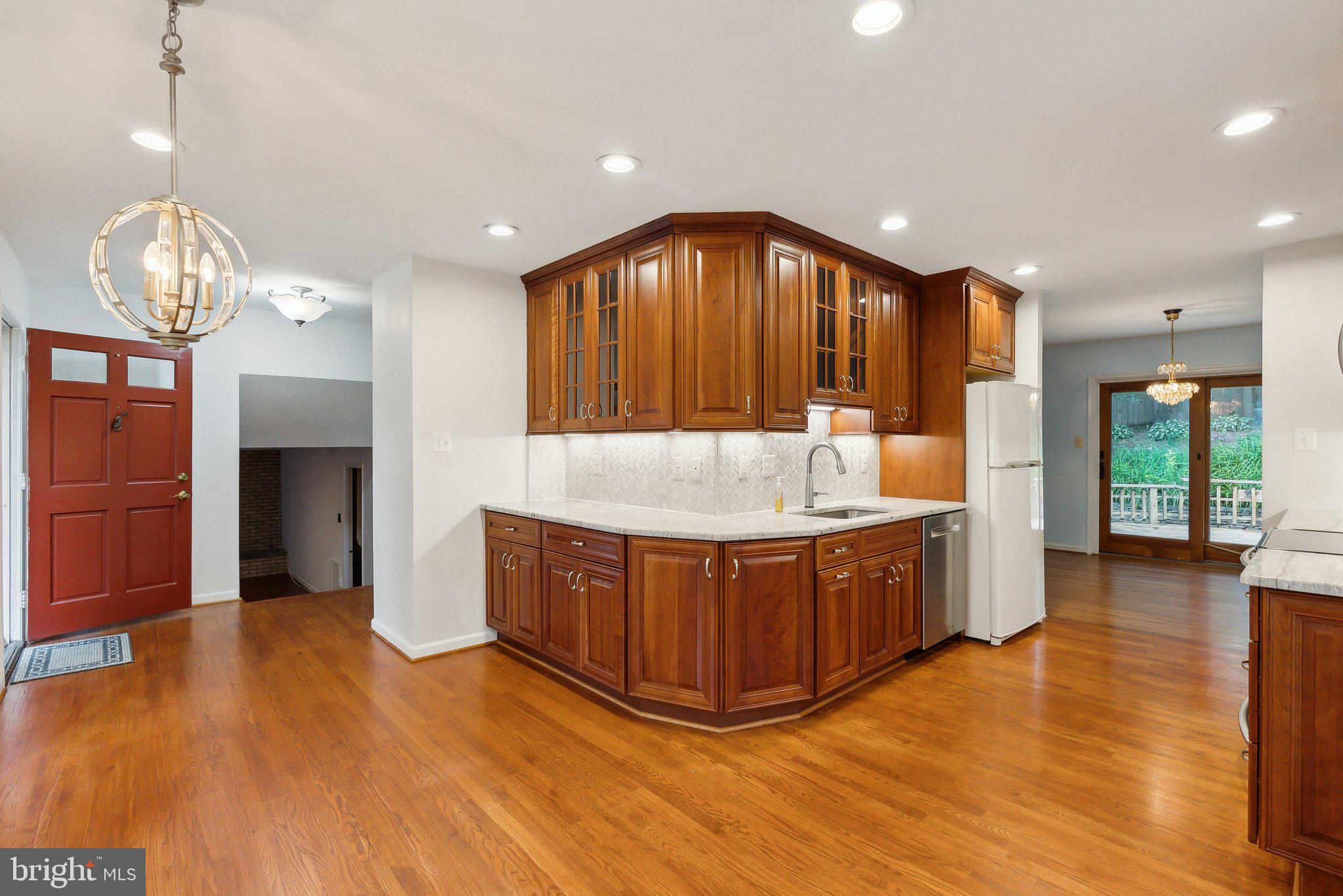 6416 BRENTFORD DRIVE