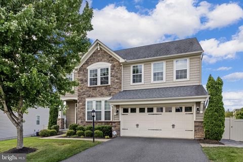 Photo of 27 Tankard Road, STAFFORD, VA 22554 (MLS # VAST2049478)