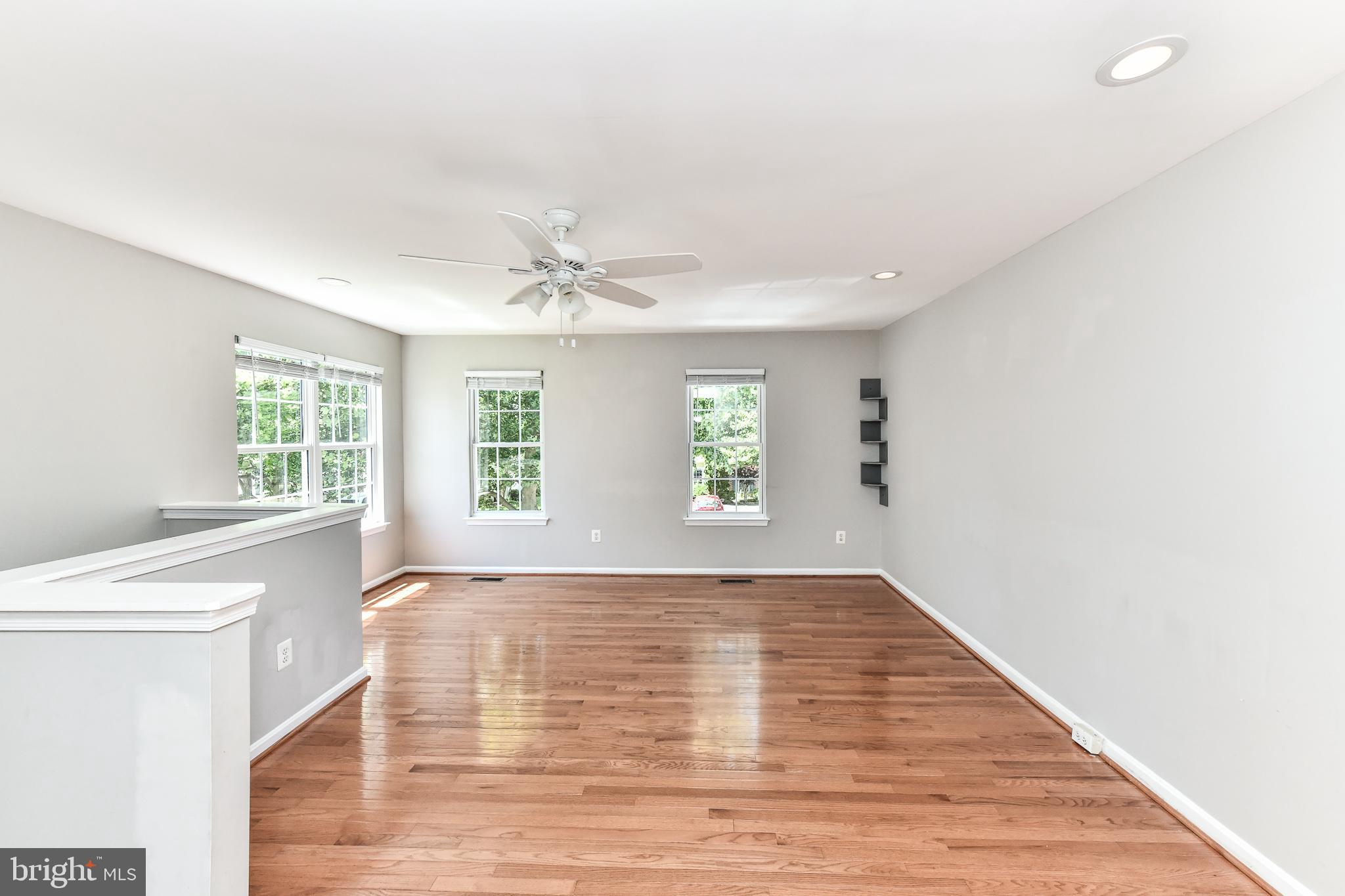 SOUTH RIDING - Residential Lease