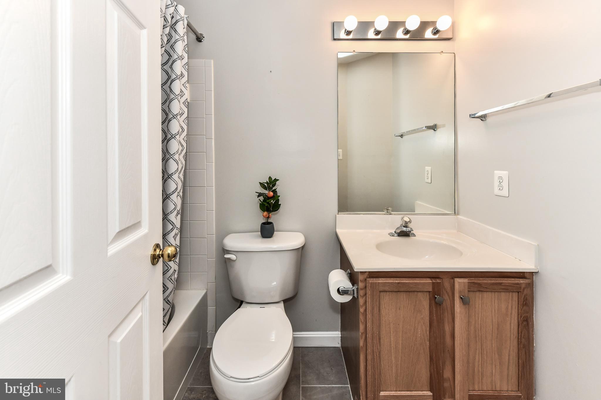 SOUTH RIDING - Residential Lease