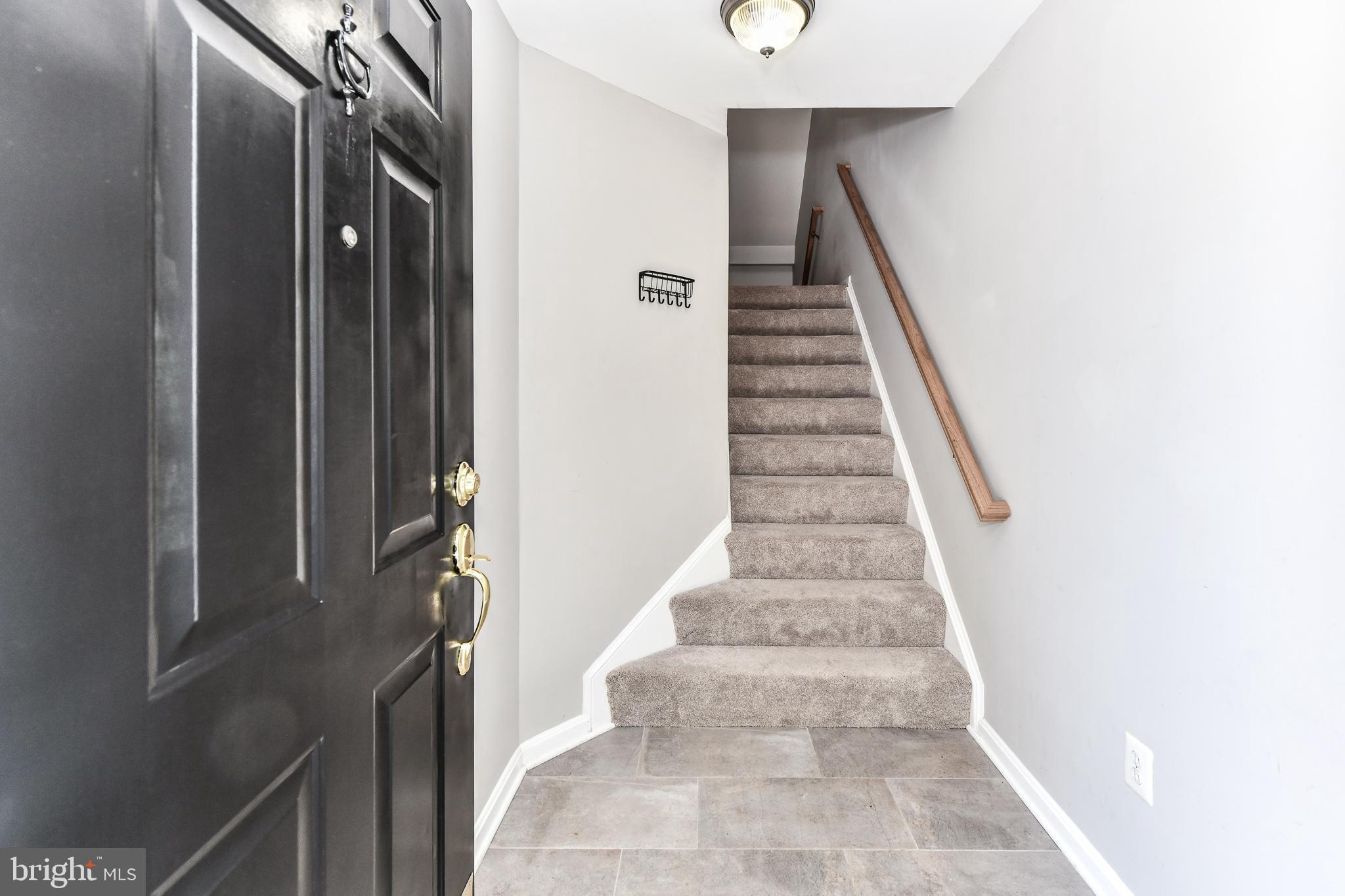 SOUTH RIDING - Residential Lease