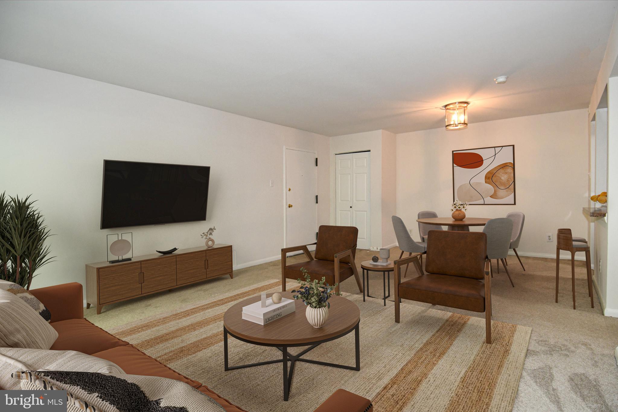 TREETOP CONDO - Residential