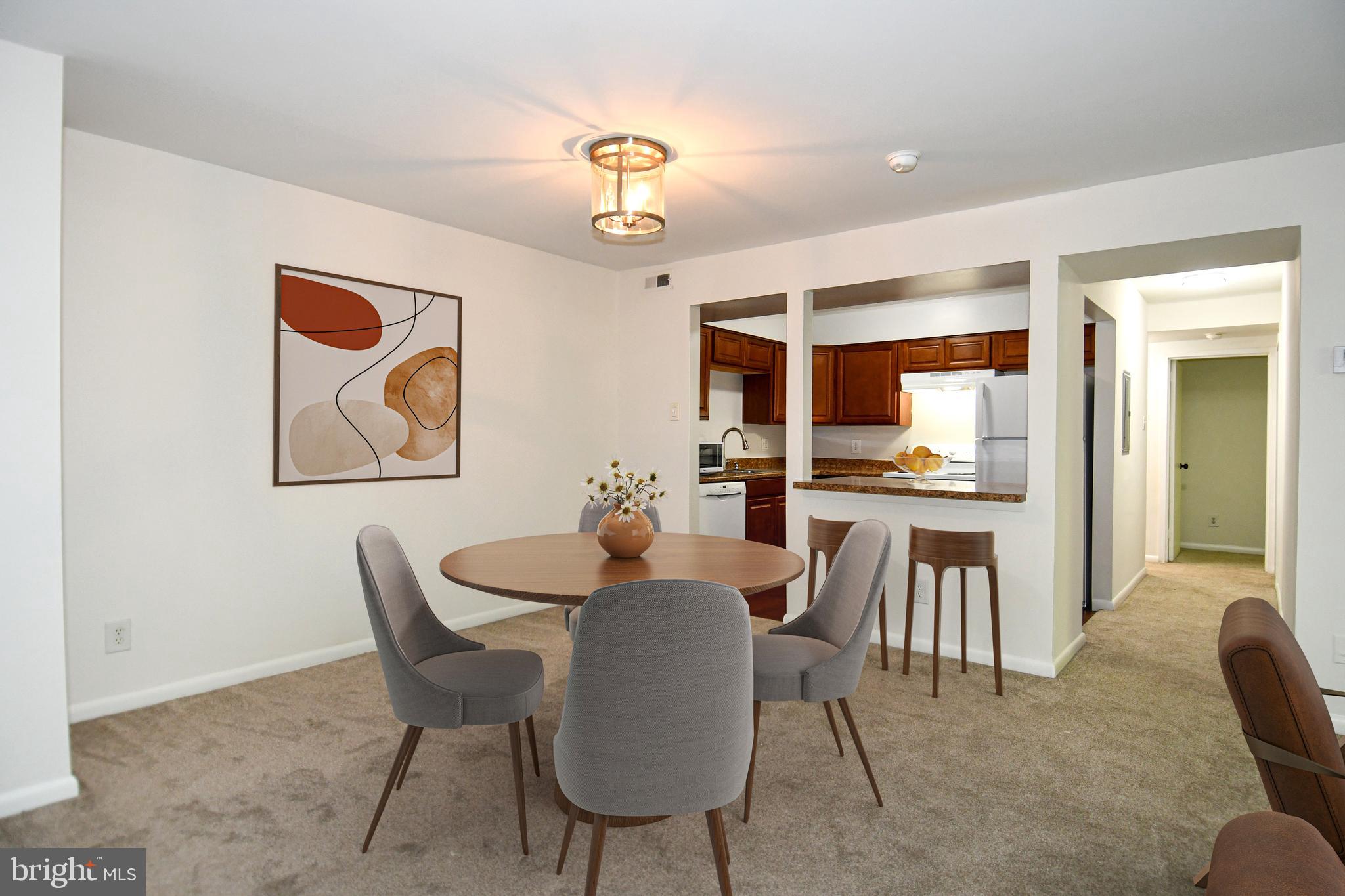 TREETOP CONDO - Residential