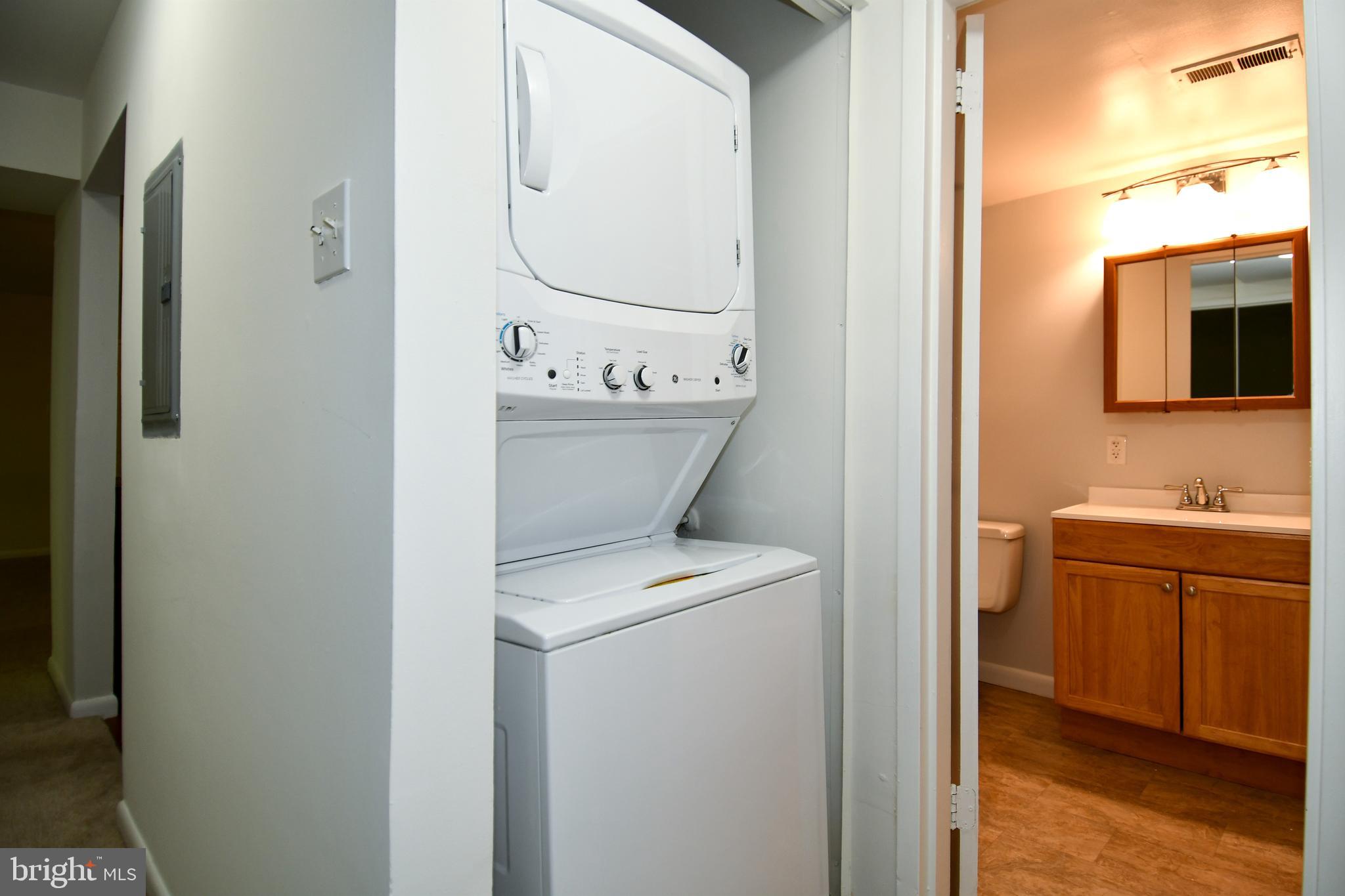 TREETOP CONDO - Residential