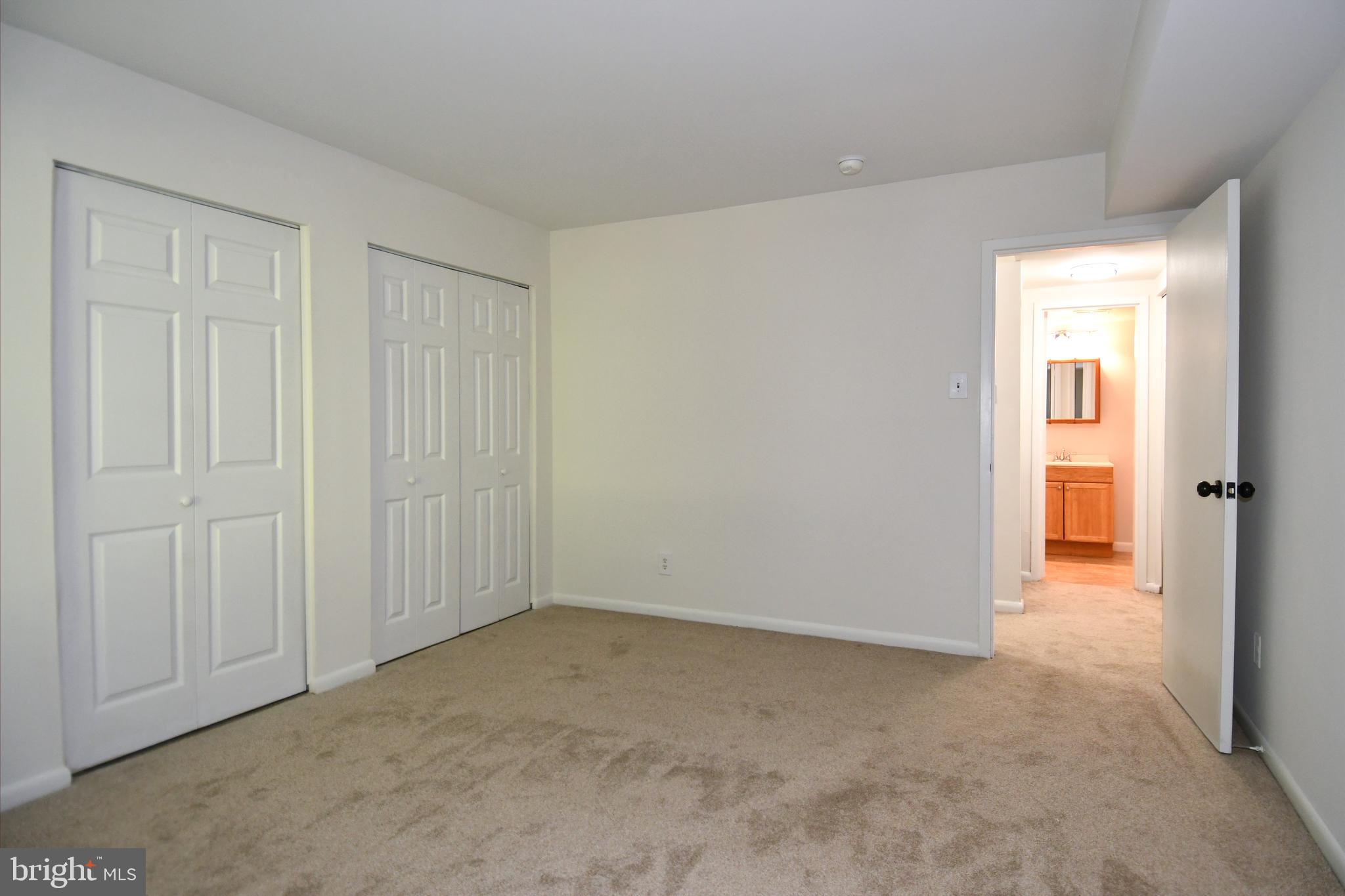 TREETOP CONDO - Residential