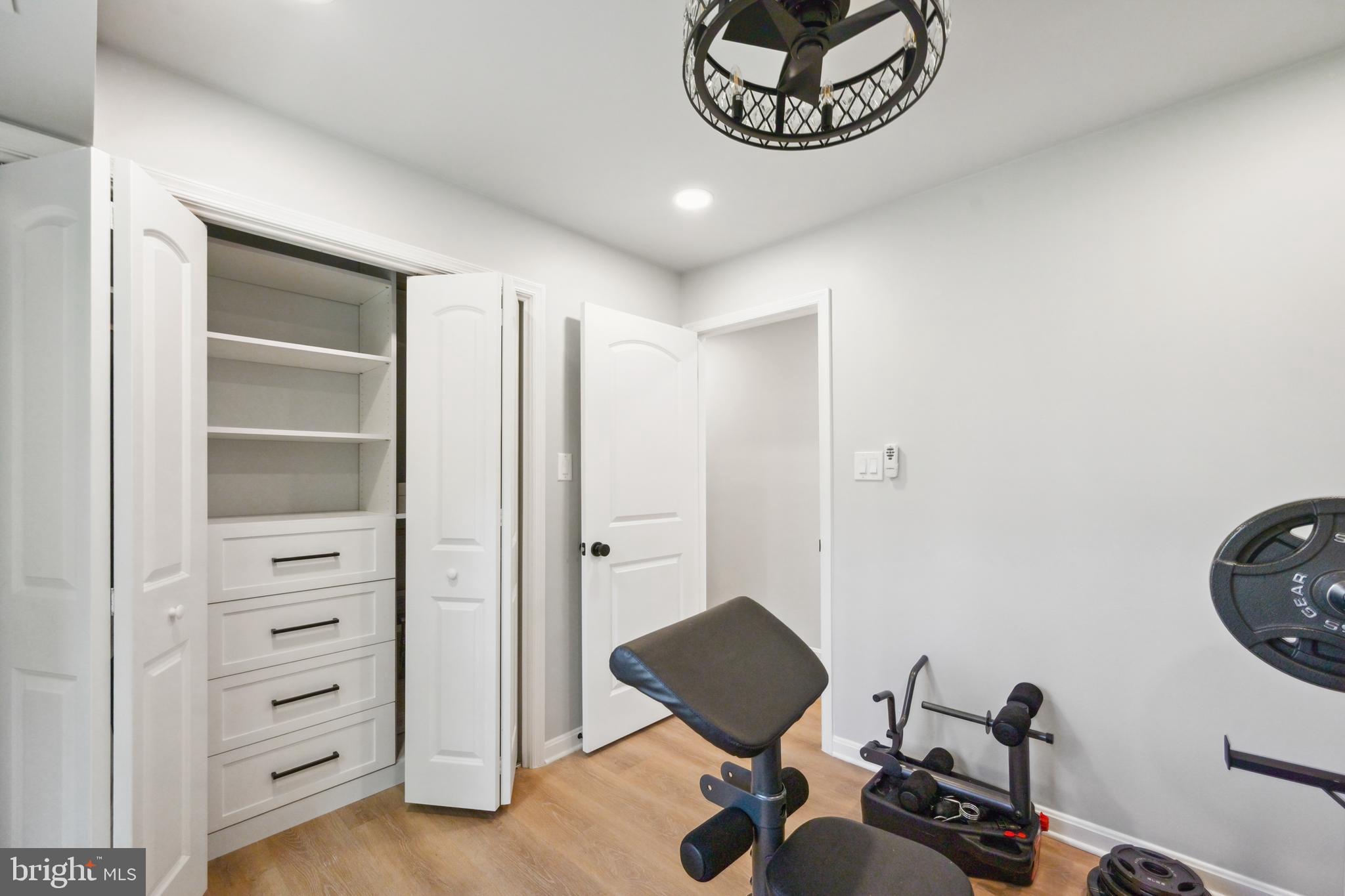 OLDE MILL - Residential