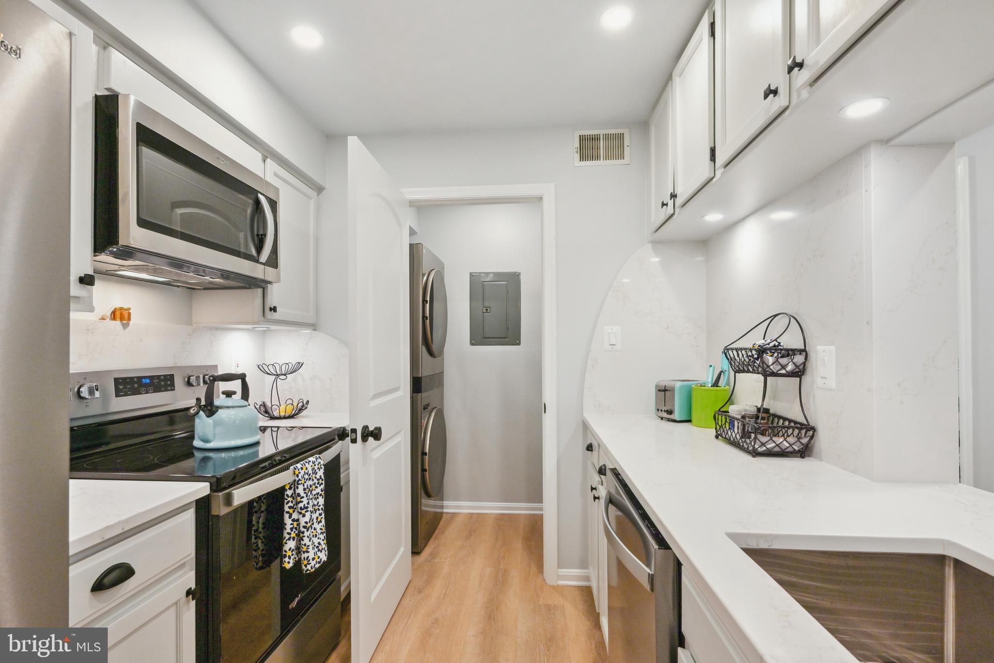 OLDE MILL - Residential