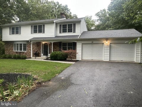 Homes For Sale - 29 Maine Trail<br/> Burlington County, MEDFORD, NJ 08055