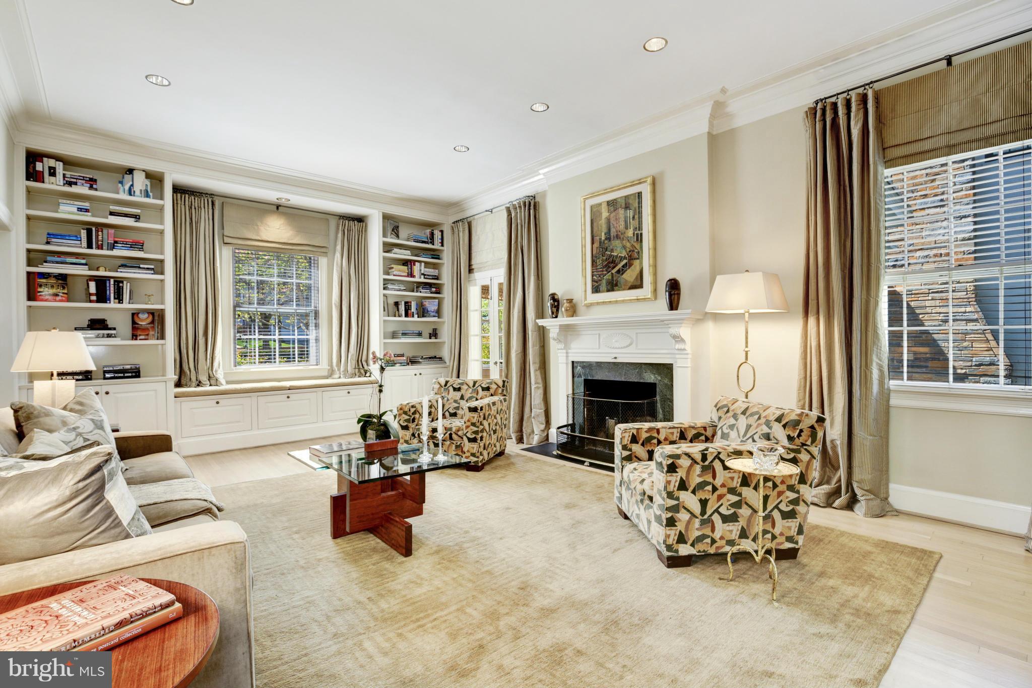 FOREST HILLS - Residential