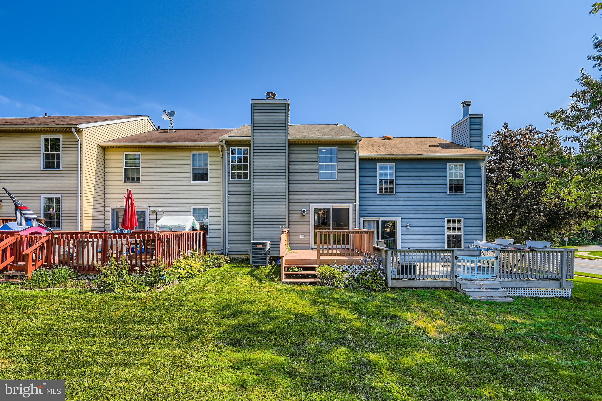 ROBERTS FIELD - Residential Lease