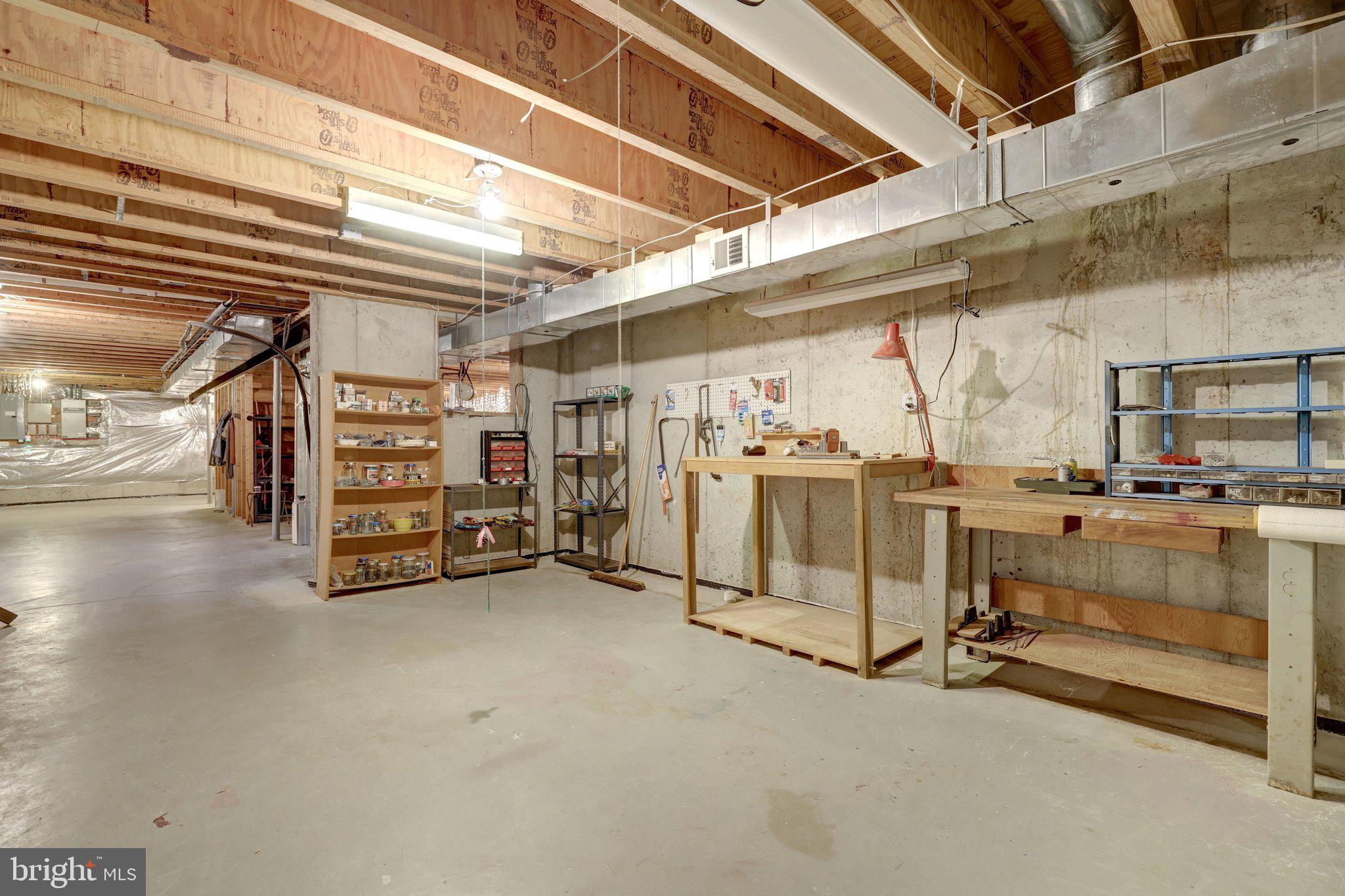 LEOPOLDO ARAGON - Residential