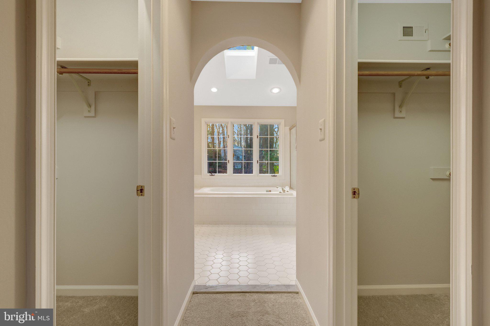 LEOPOLDO ARAGON - Residential