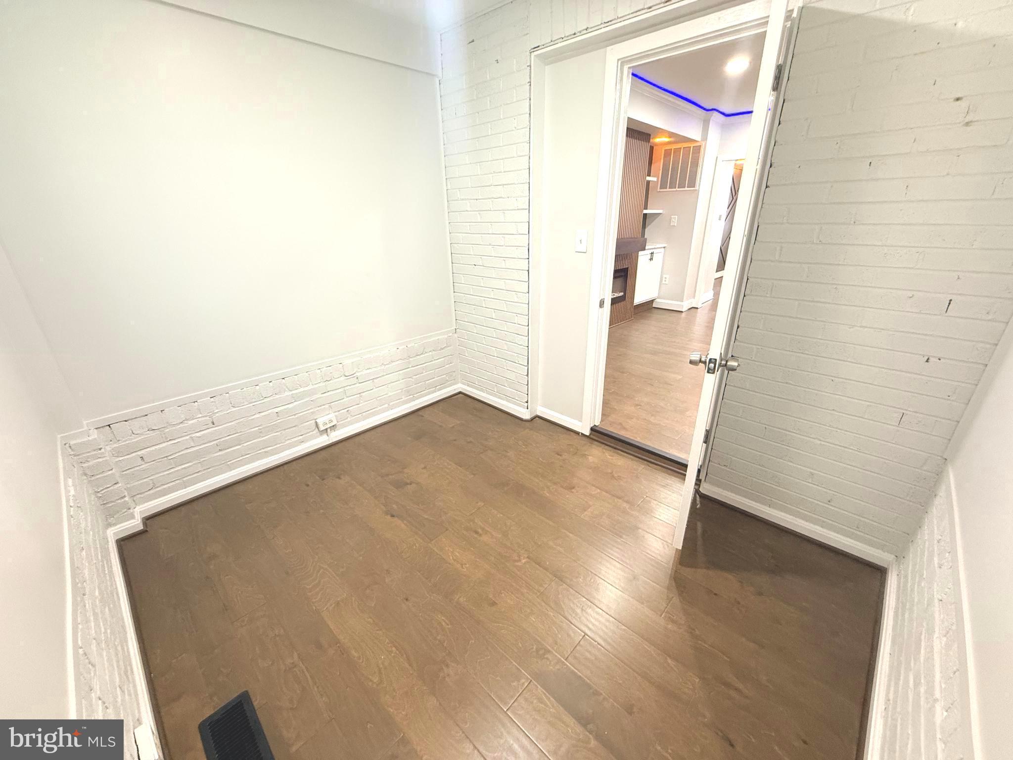 TOWANDA - Residential