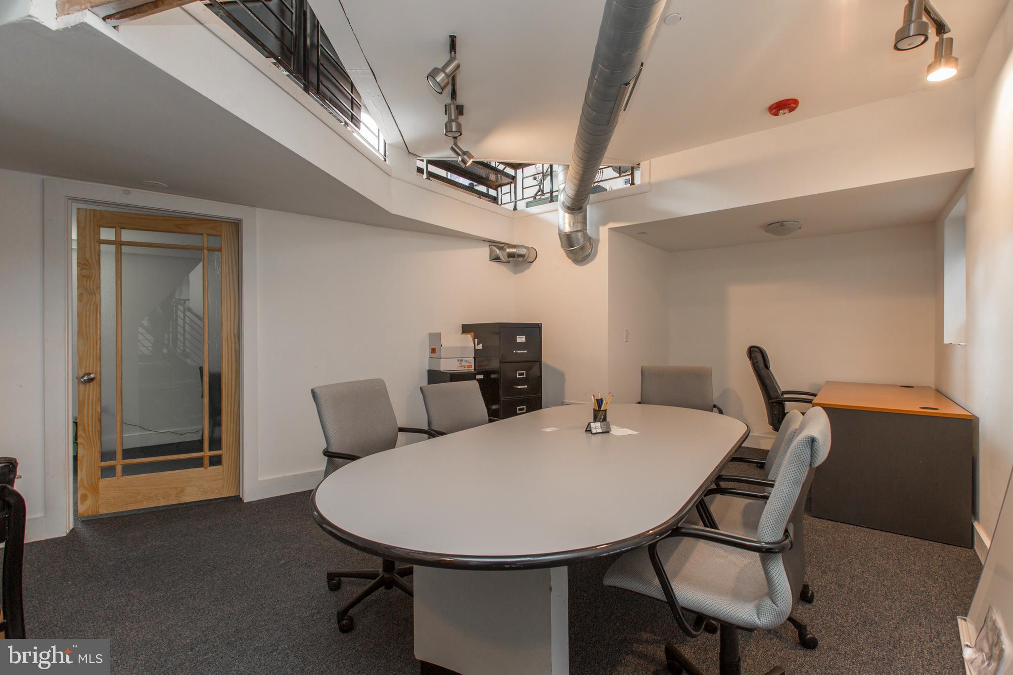NORTHERN LIBERTIES - Commercial Sale