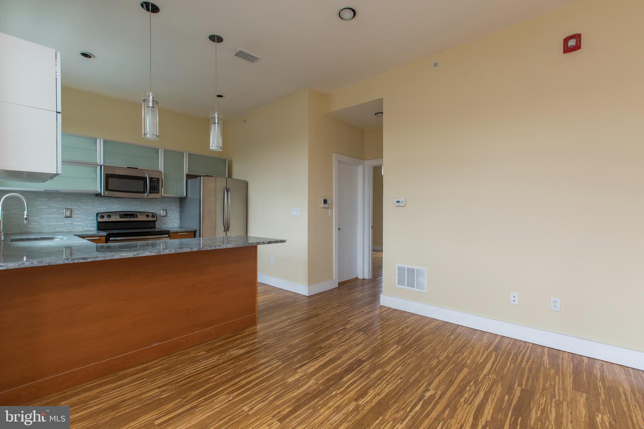 NORTHERN LIBERTIES - Commercial Sale