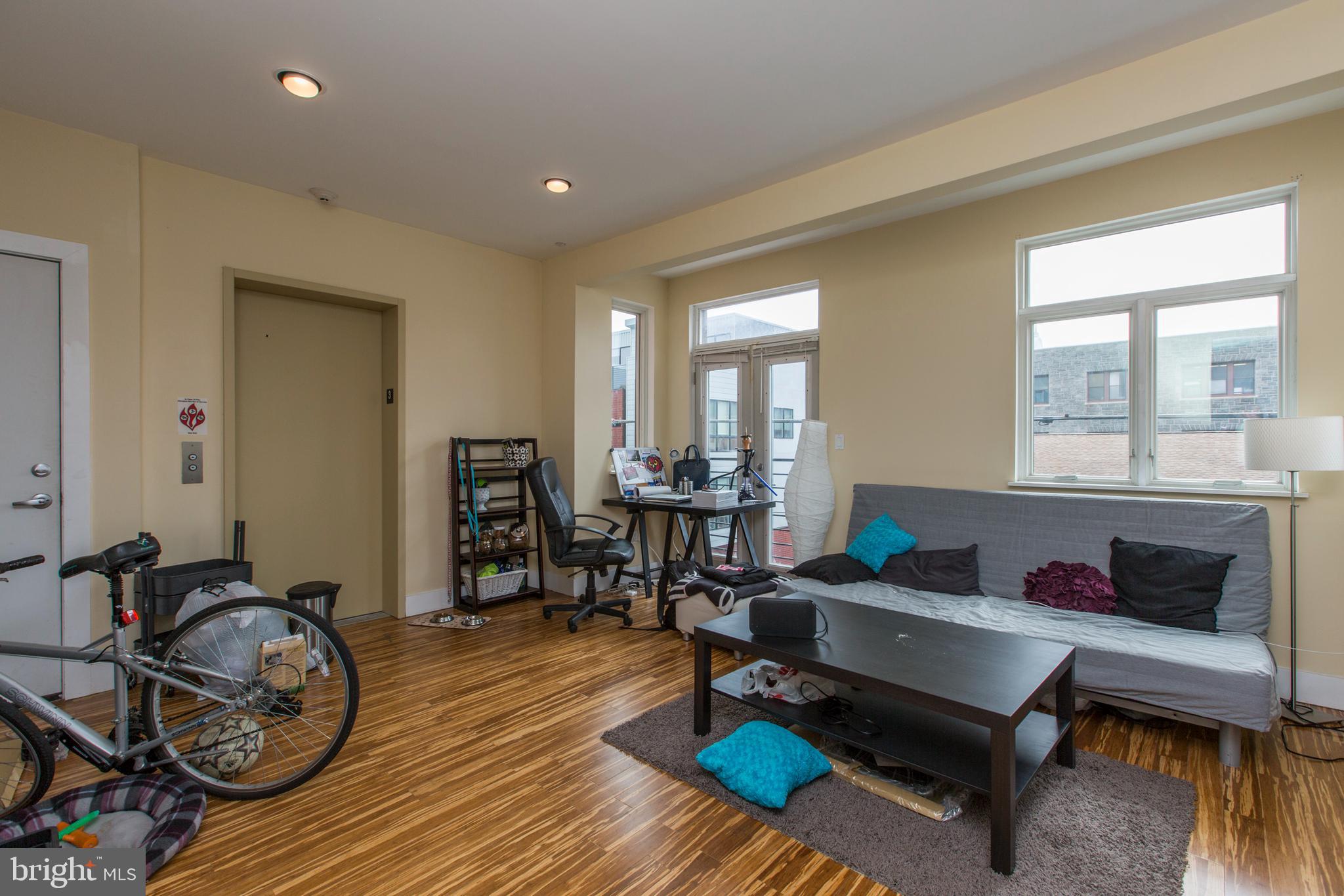 NORTHERN LIBERTIES - Commercial Sale