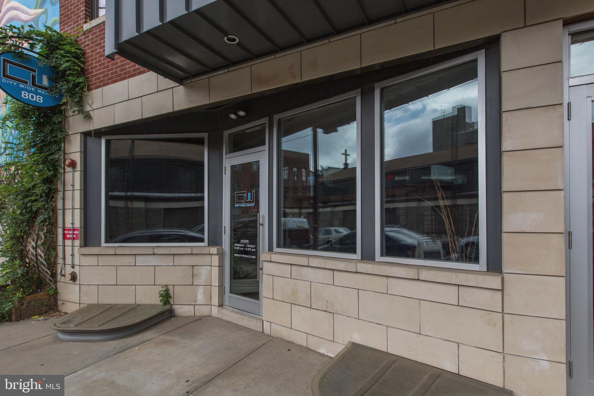 NORTHERN LIBERTIES - Commercial Sale