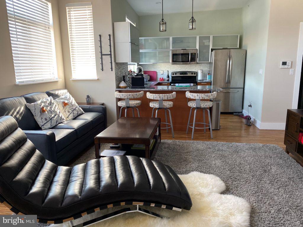 NORTHERN LIBERTIES - Commercial Sale