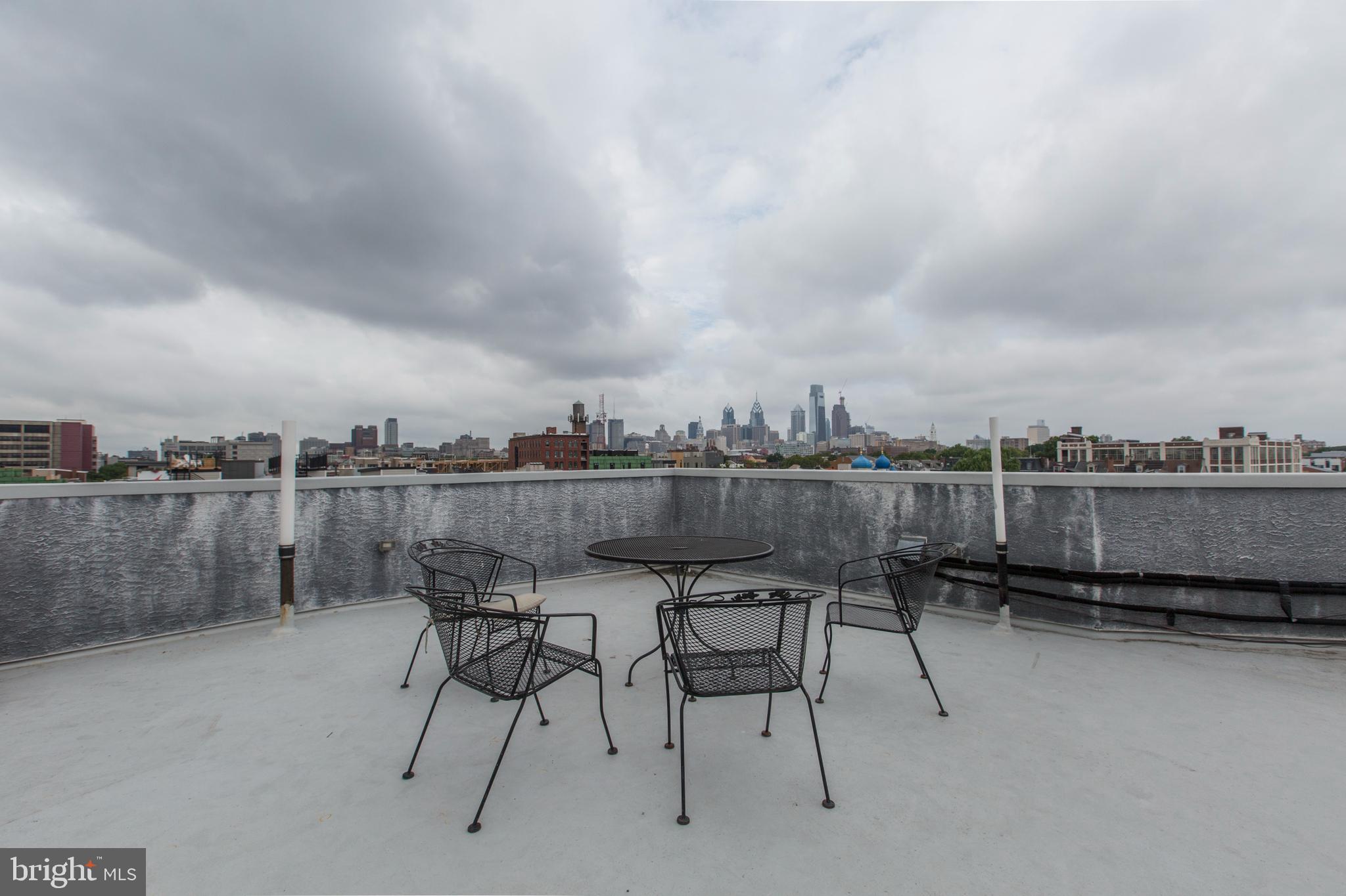 NORTHERN LIBERTIES - Commercial Sale