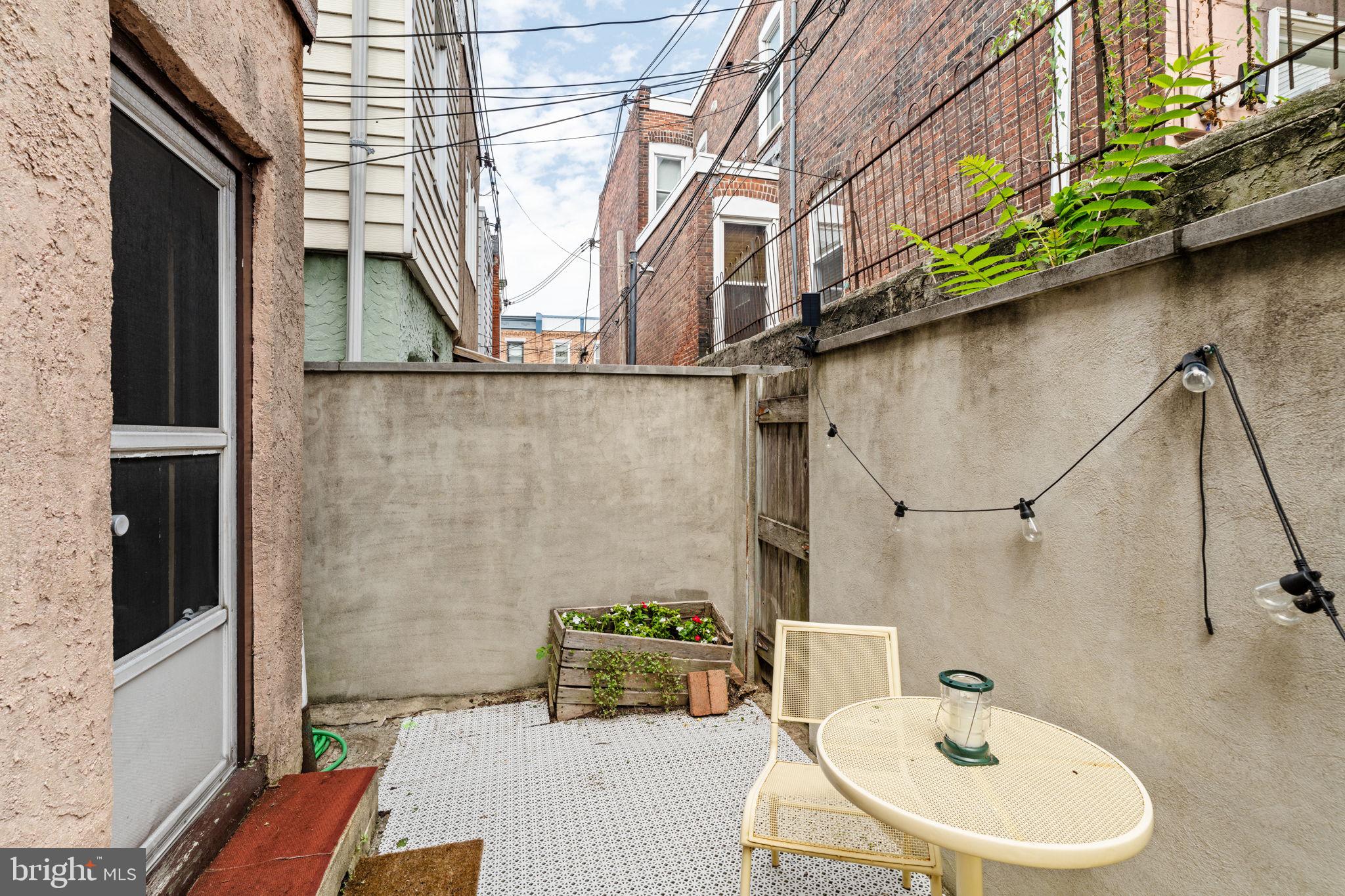 FAIRMOUNT - Residential