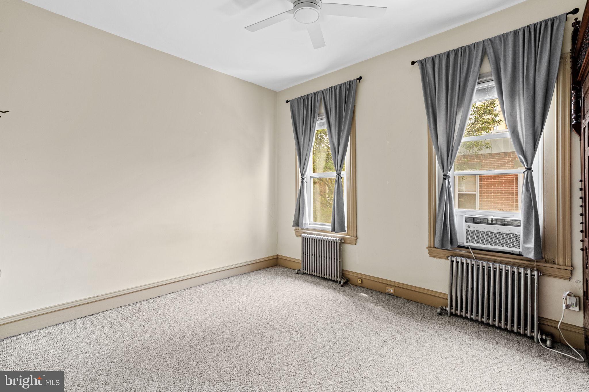 FAIRMOUNT - Residential