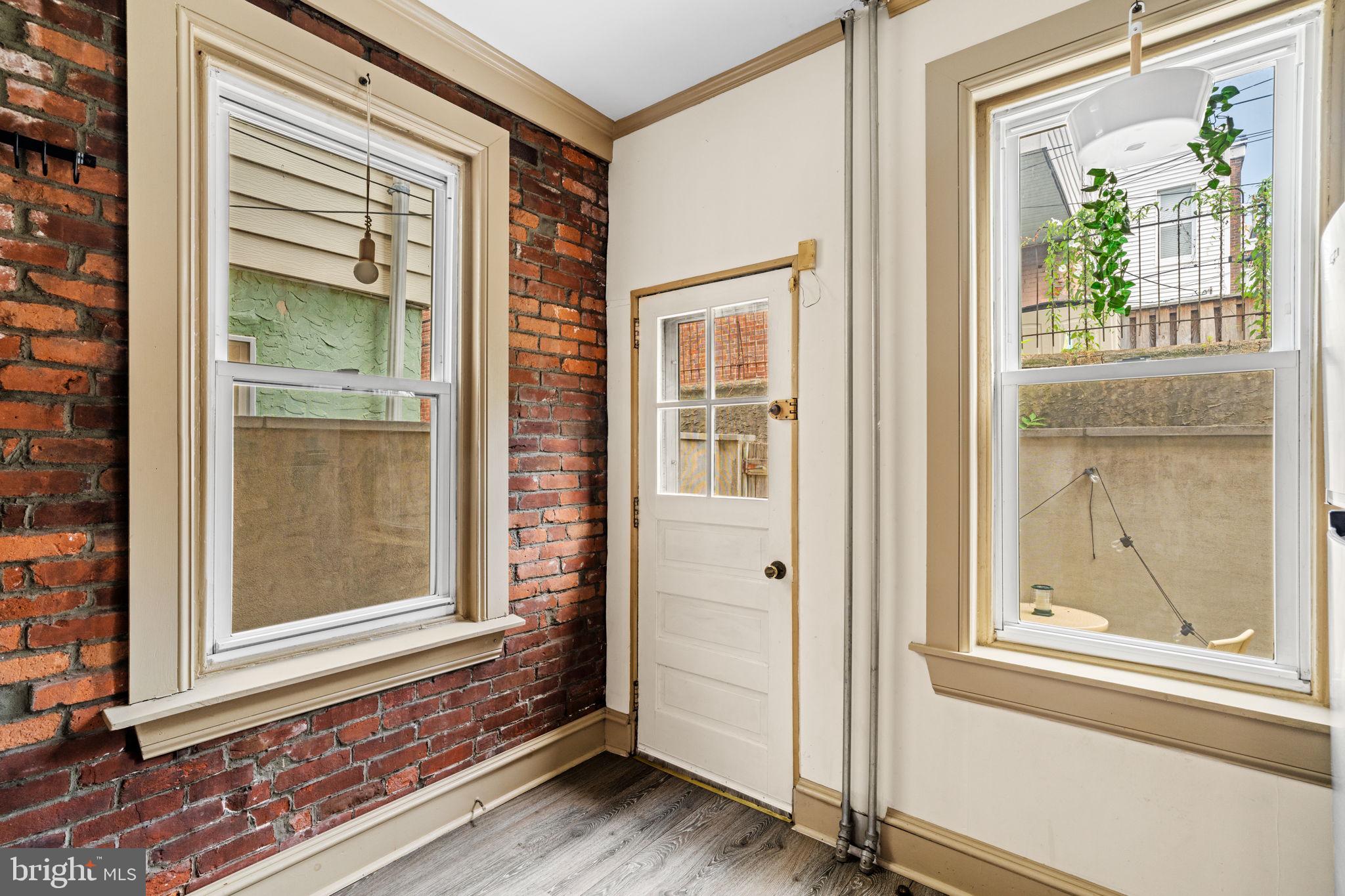 FAIRMOUNT - Residential