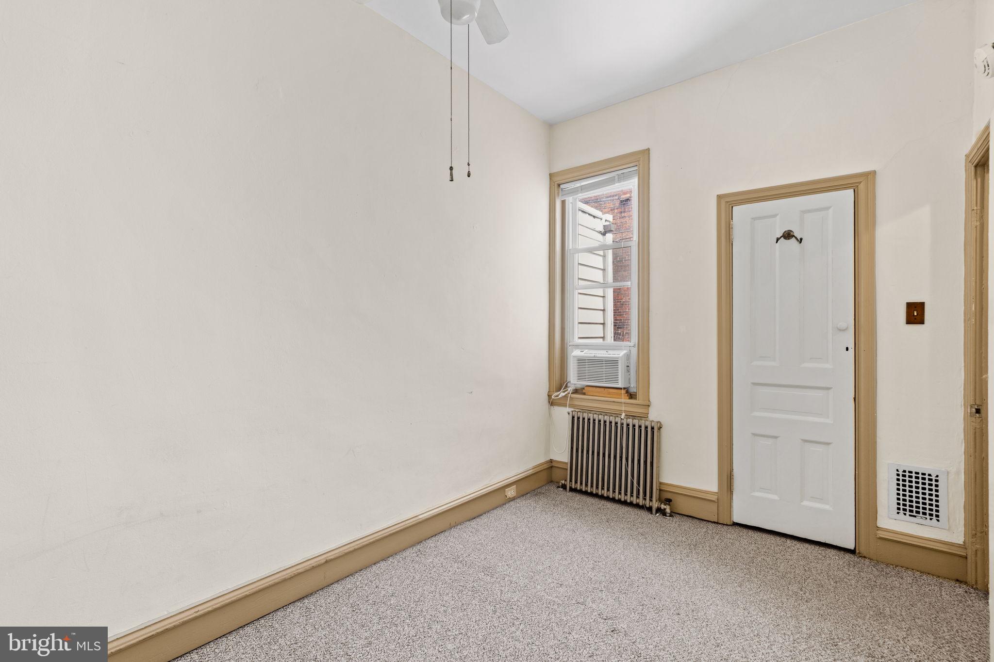 FAIRMOUNT - Residential