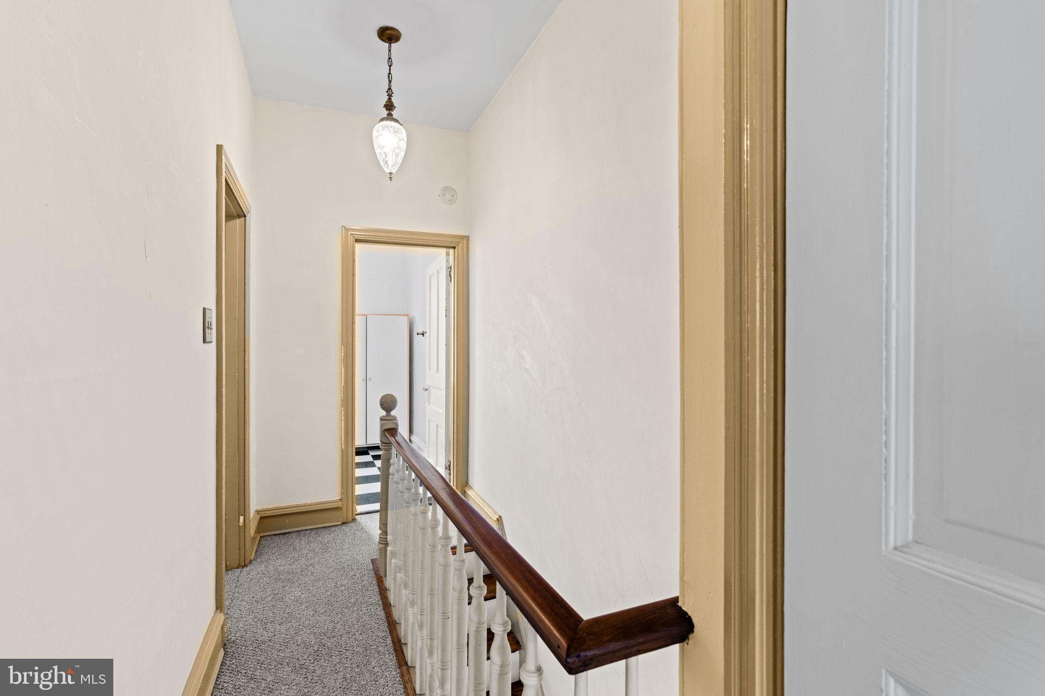 FAIRMOUNT - Residential