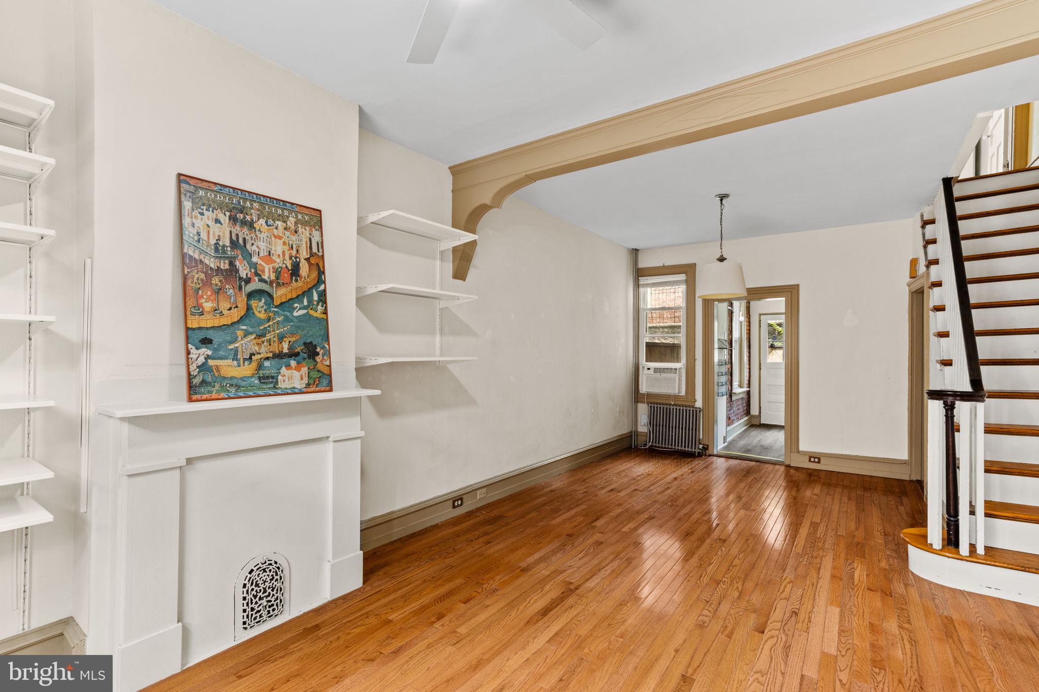 FAIRMOUNT - Residential