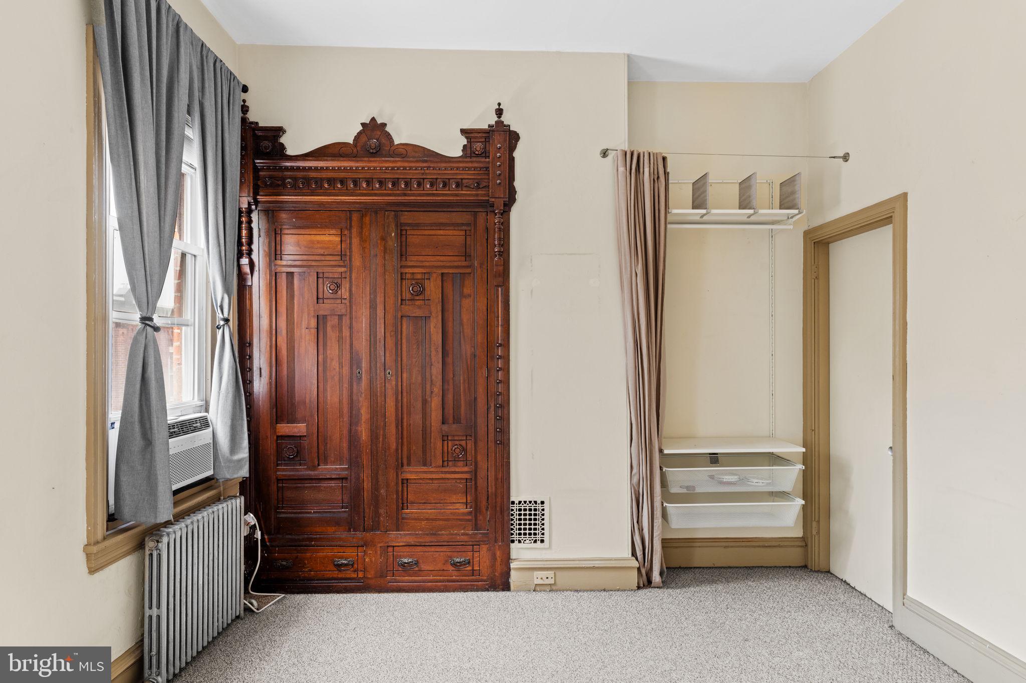 FAIRMOUNT - Residential