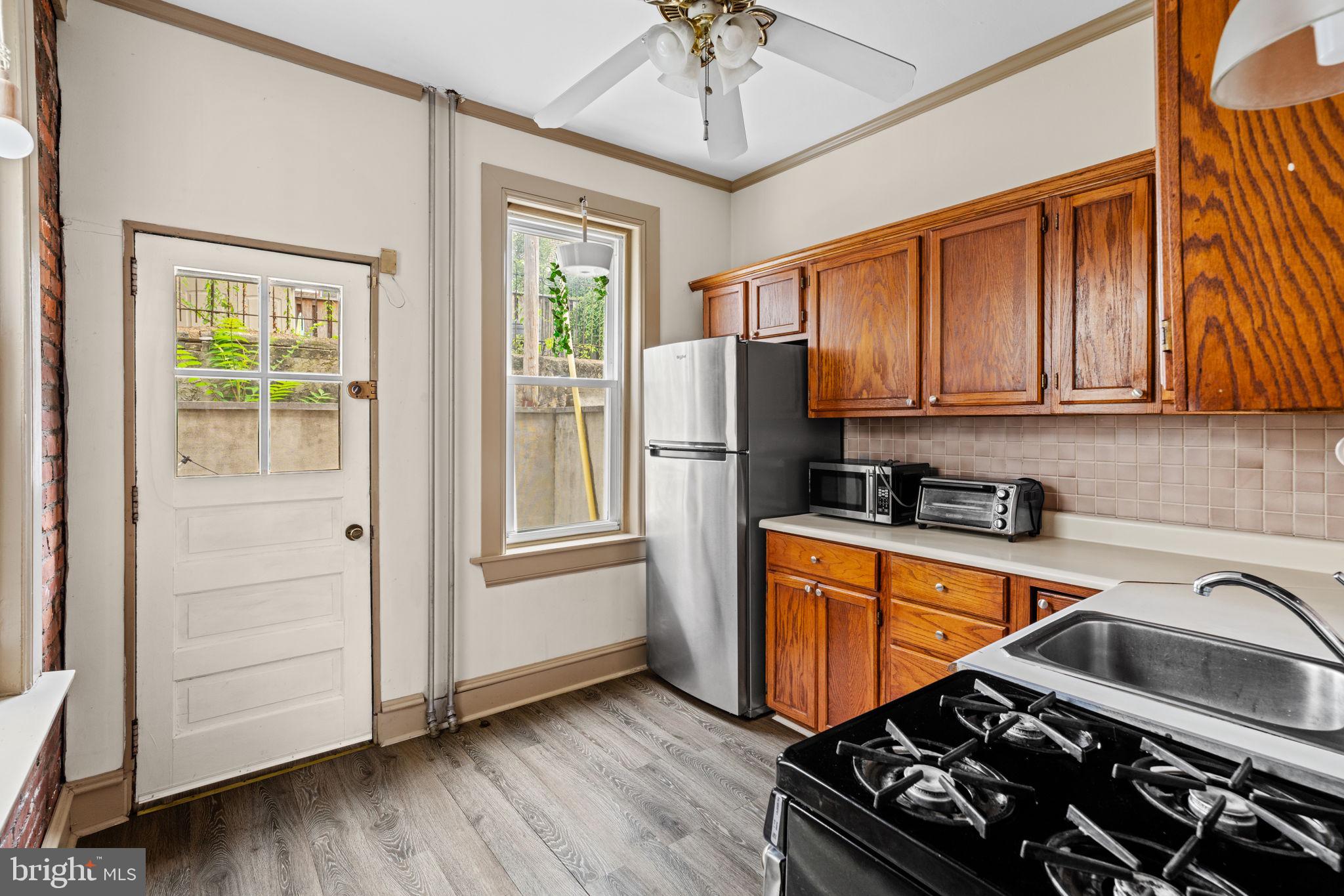 FAIRMOUNT - Residential