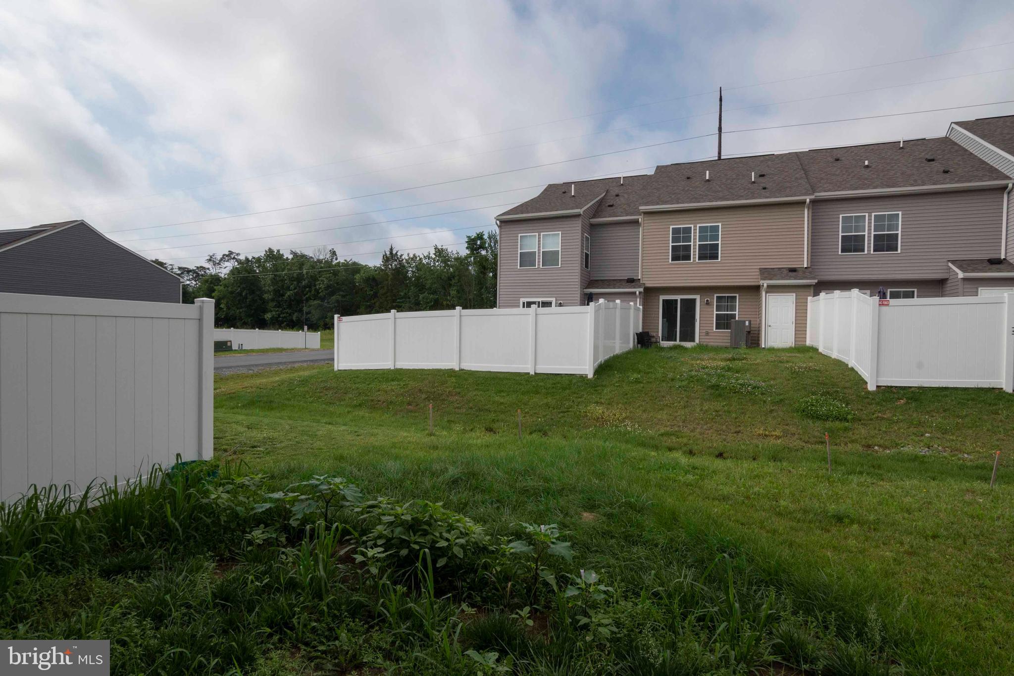 WHISPERING PINES - Residential Lease