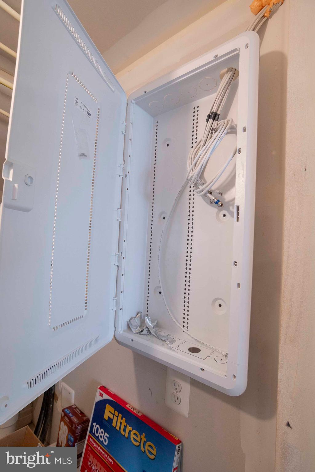 WHISPERING PINES - Residential Lease