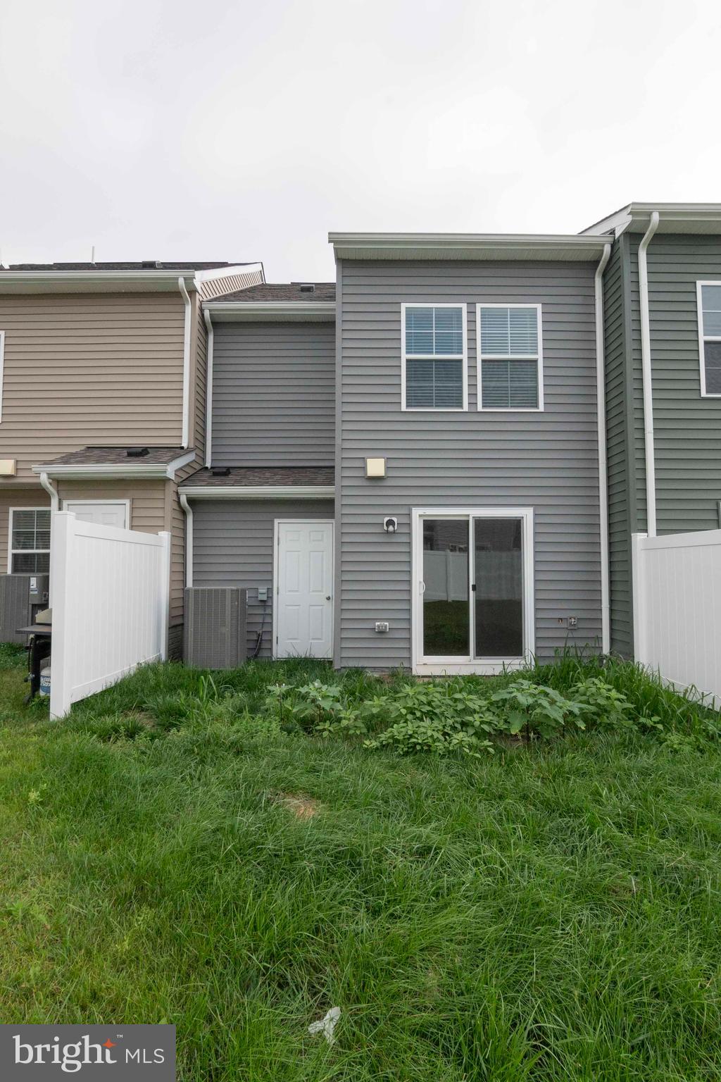 WHISPERING PINES - Residential Lease