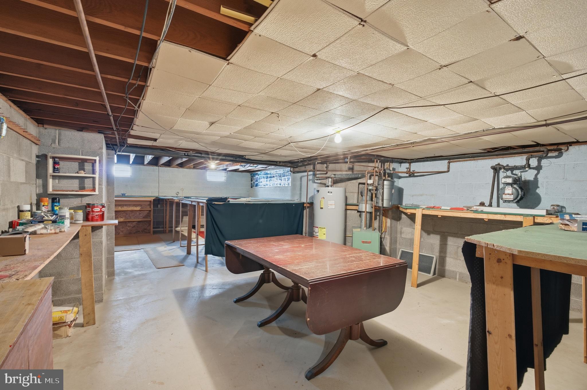 708 HOFFNAGLE STREET